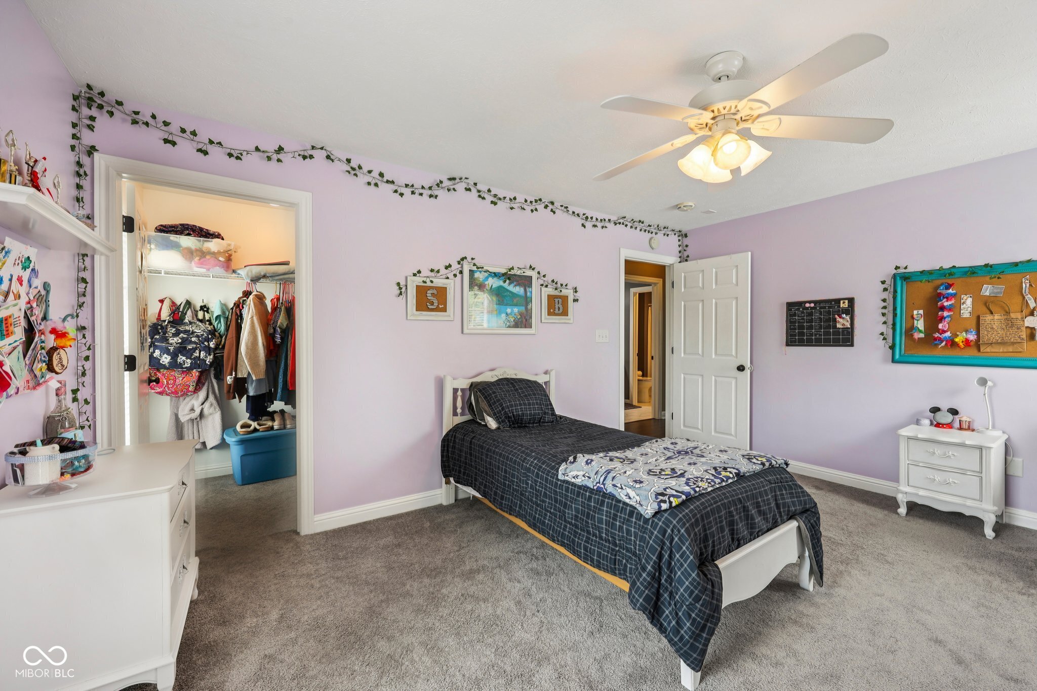 9833 Parkshore Drive