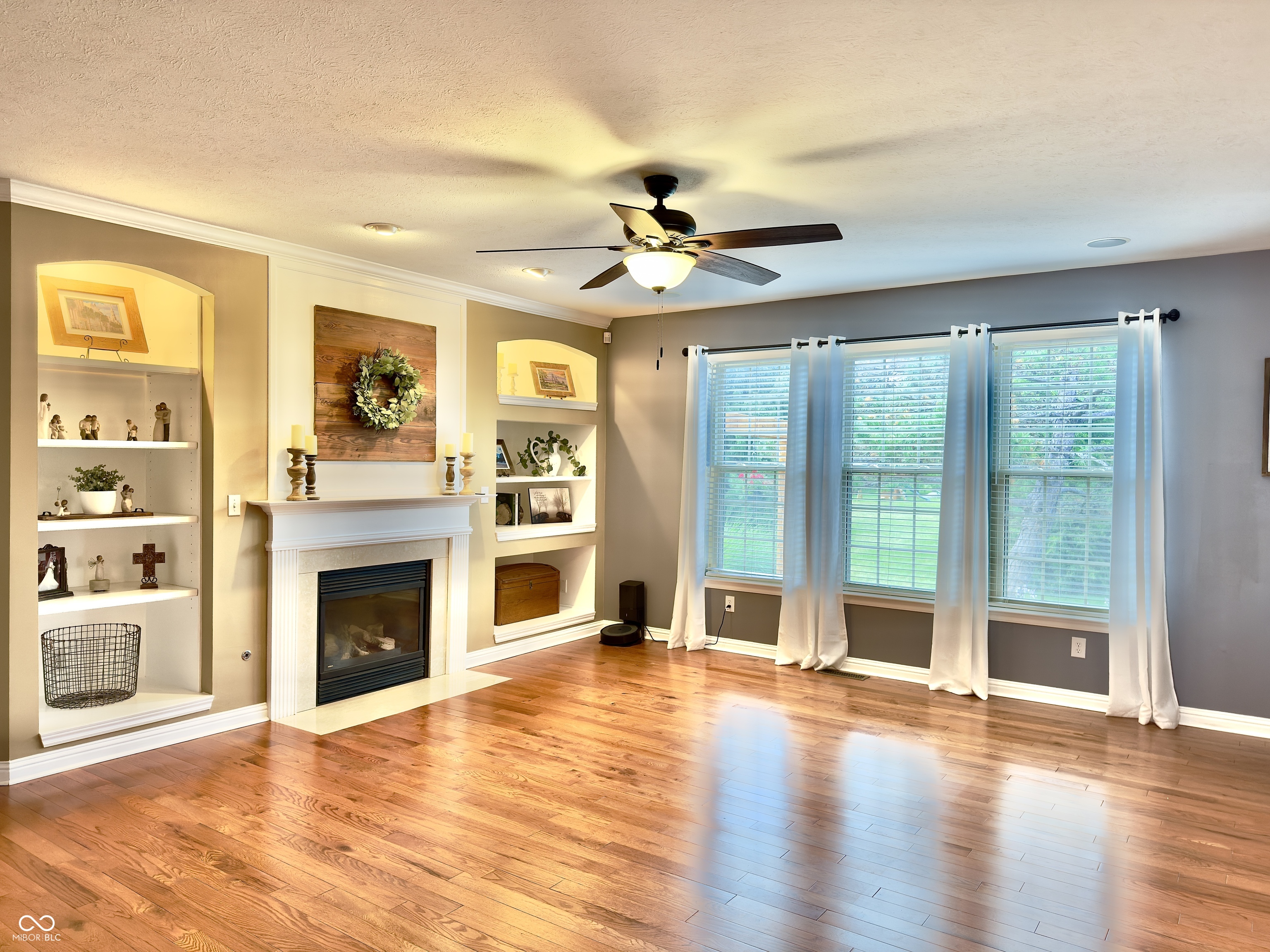 9833 Parkshore Drive