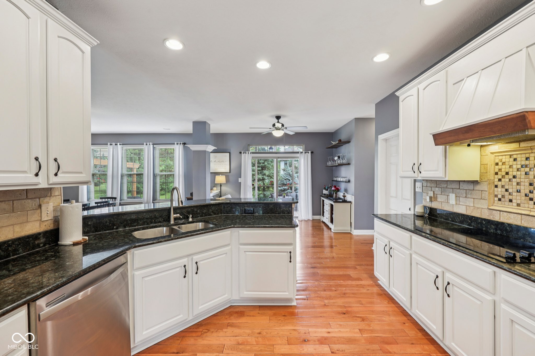 9833 Parkshore Drive