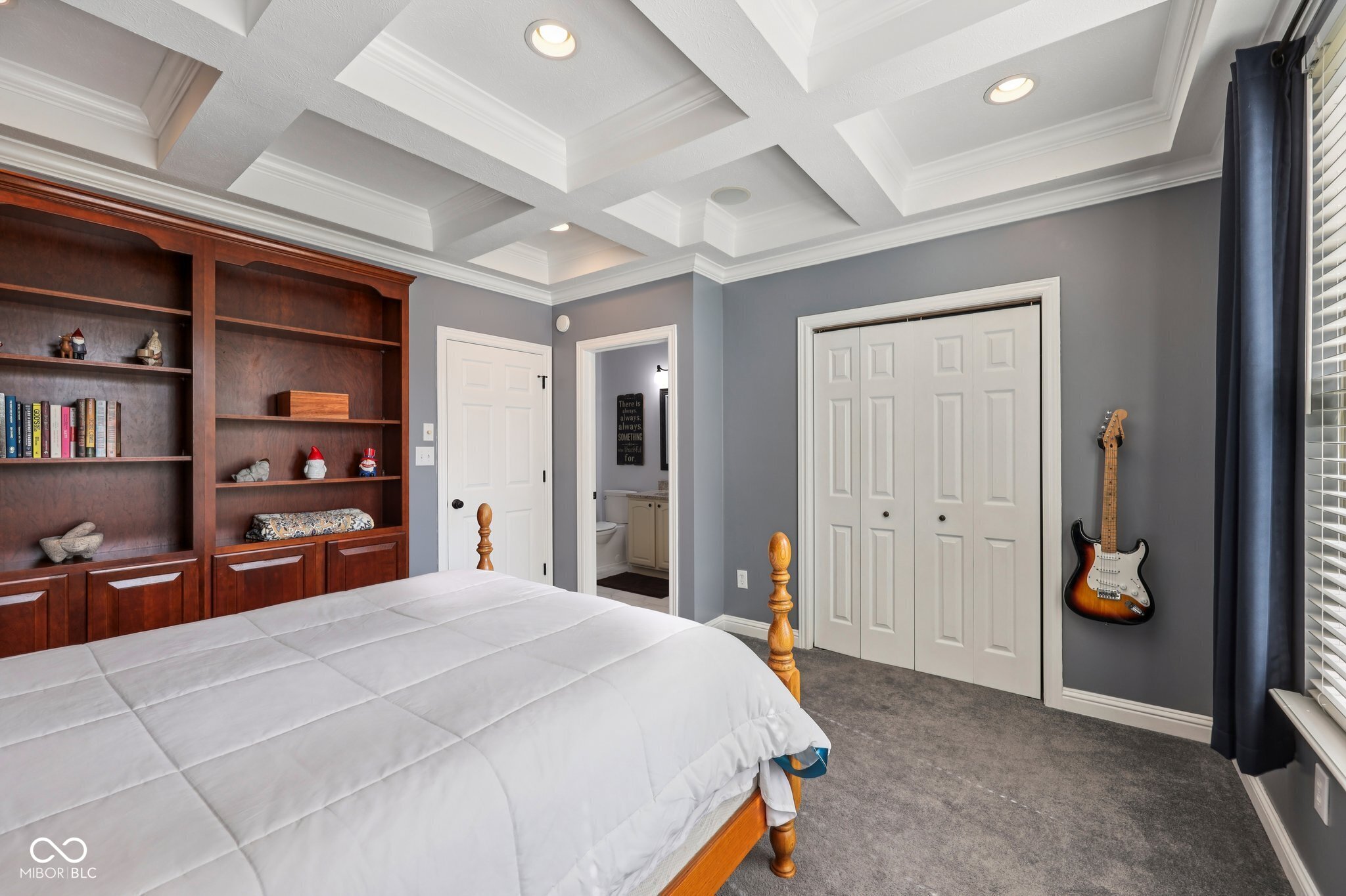 9833 Parkshore Drive