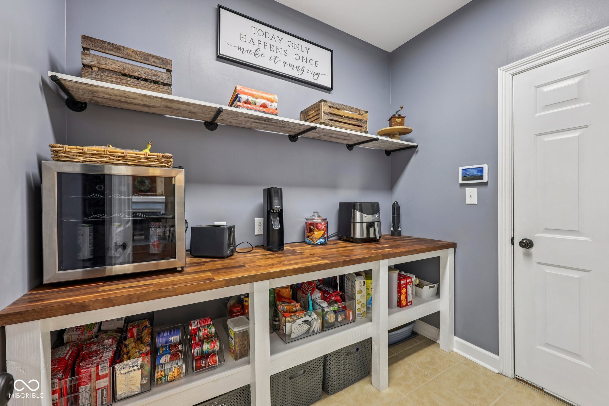 9833 Parkshore Drive