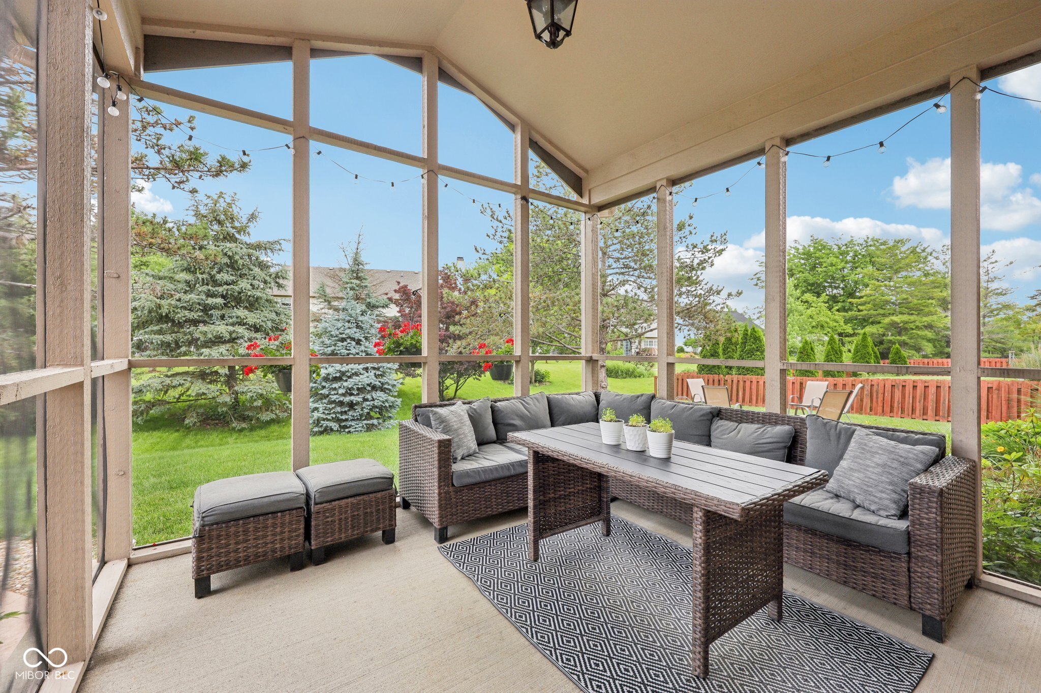 9833 Parkshore Drive