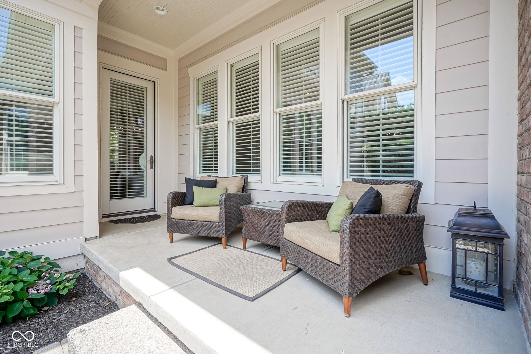 2223 Shaftesbury Road