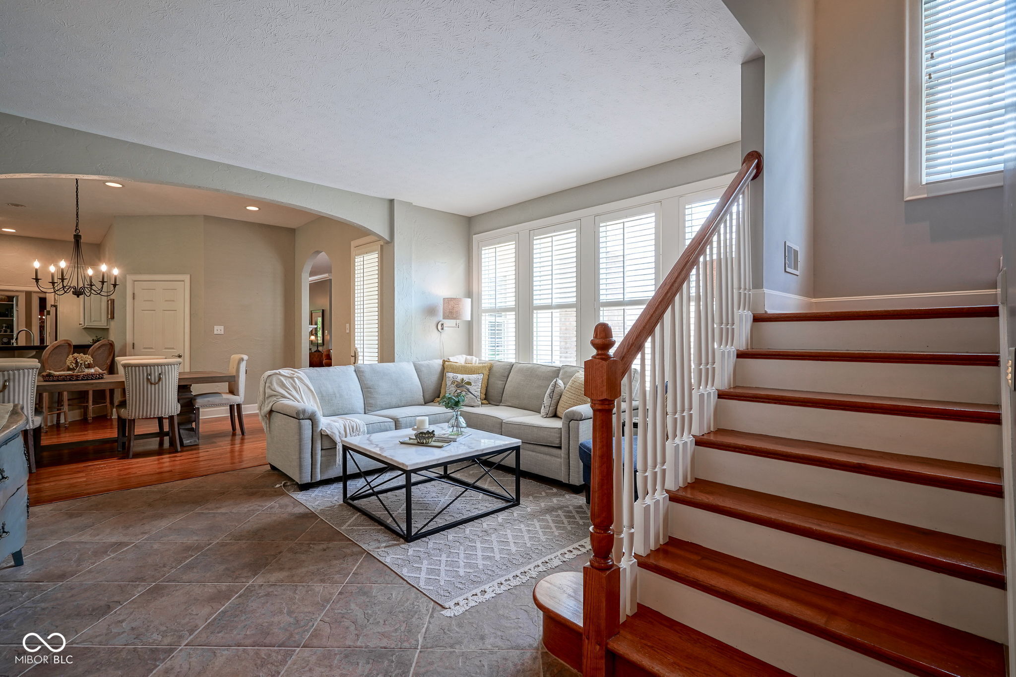 2223 Shaftesbury Road
