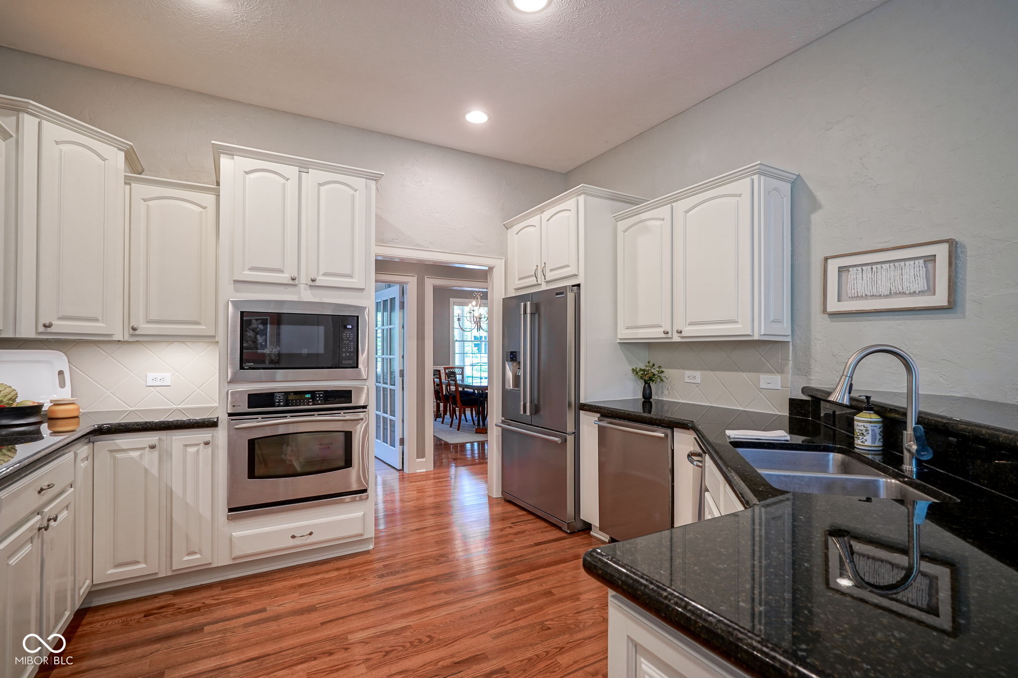 2223 Shaftesbury Road