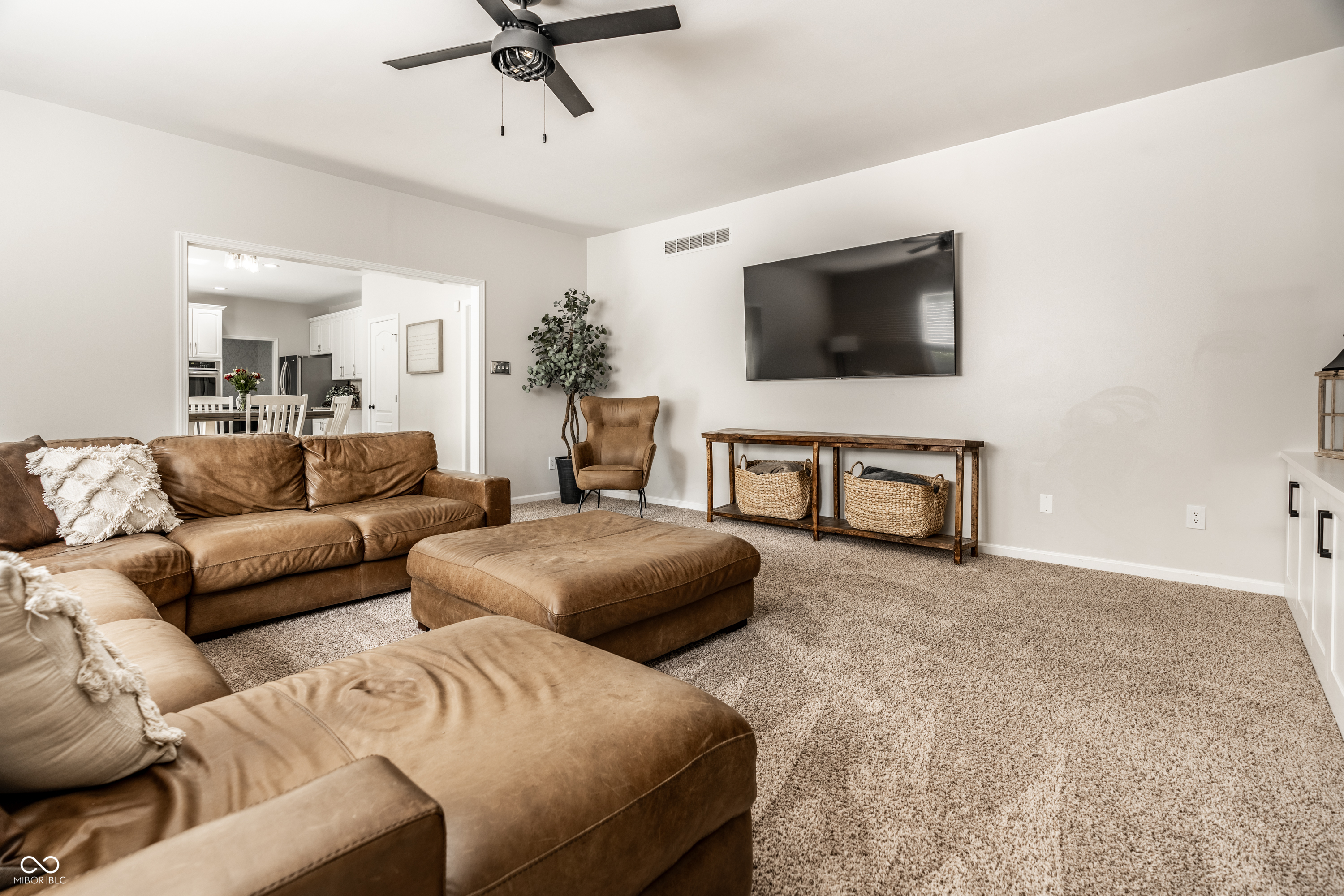 14149 Ledgewood Way