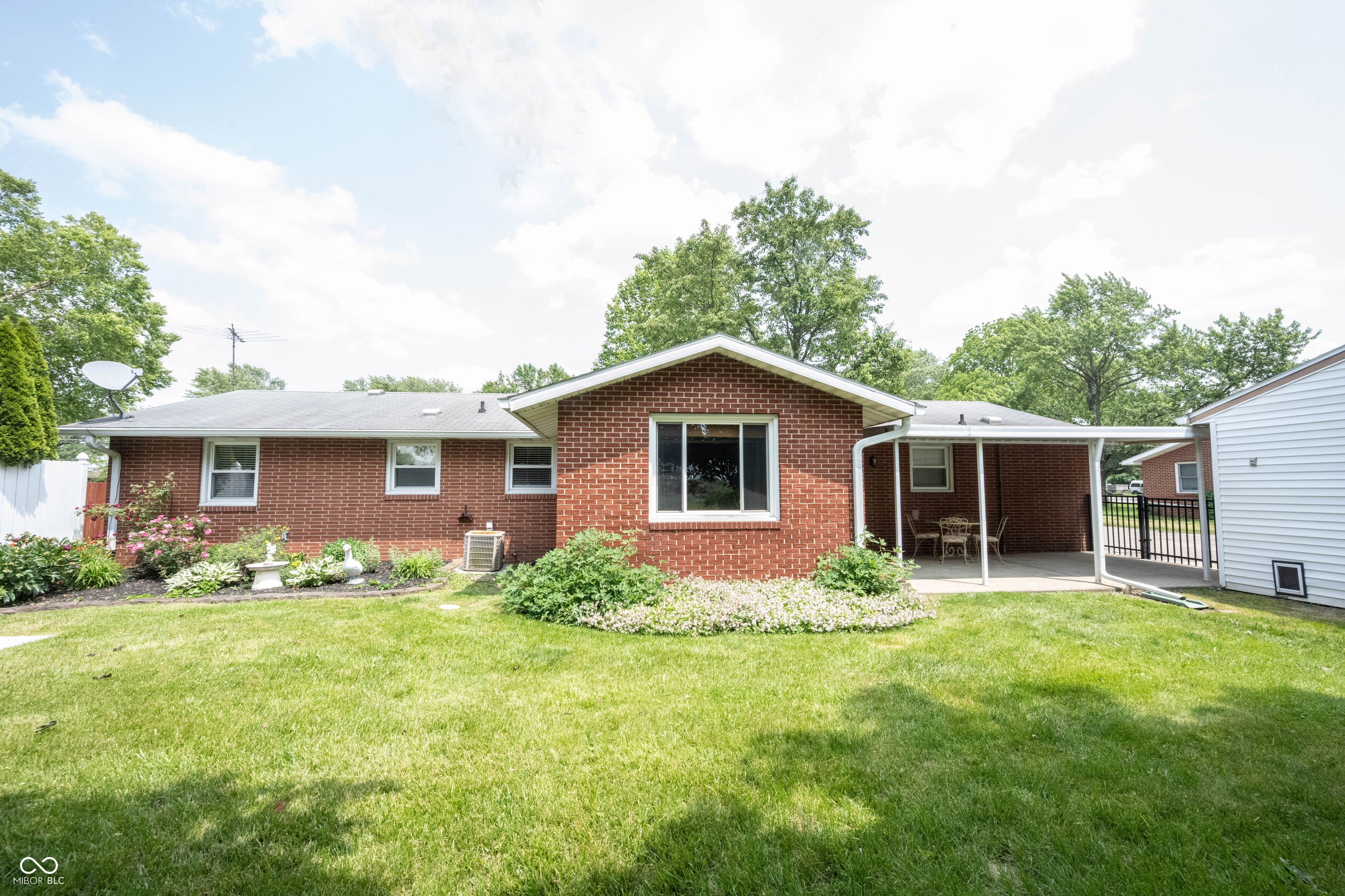 9461 N County Road 800 W