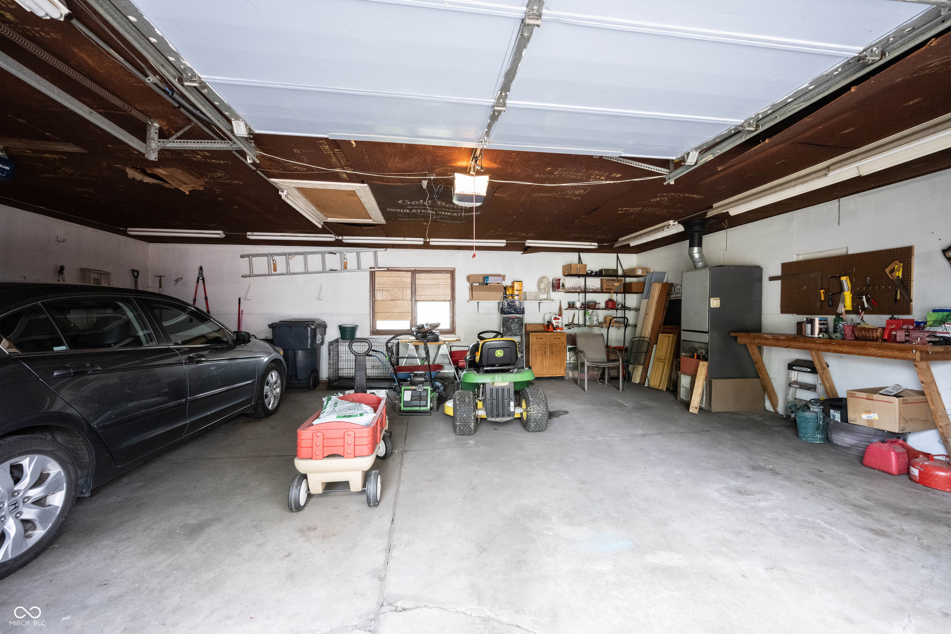 9461 N County Road 800 W