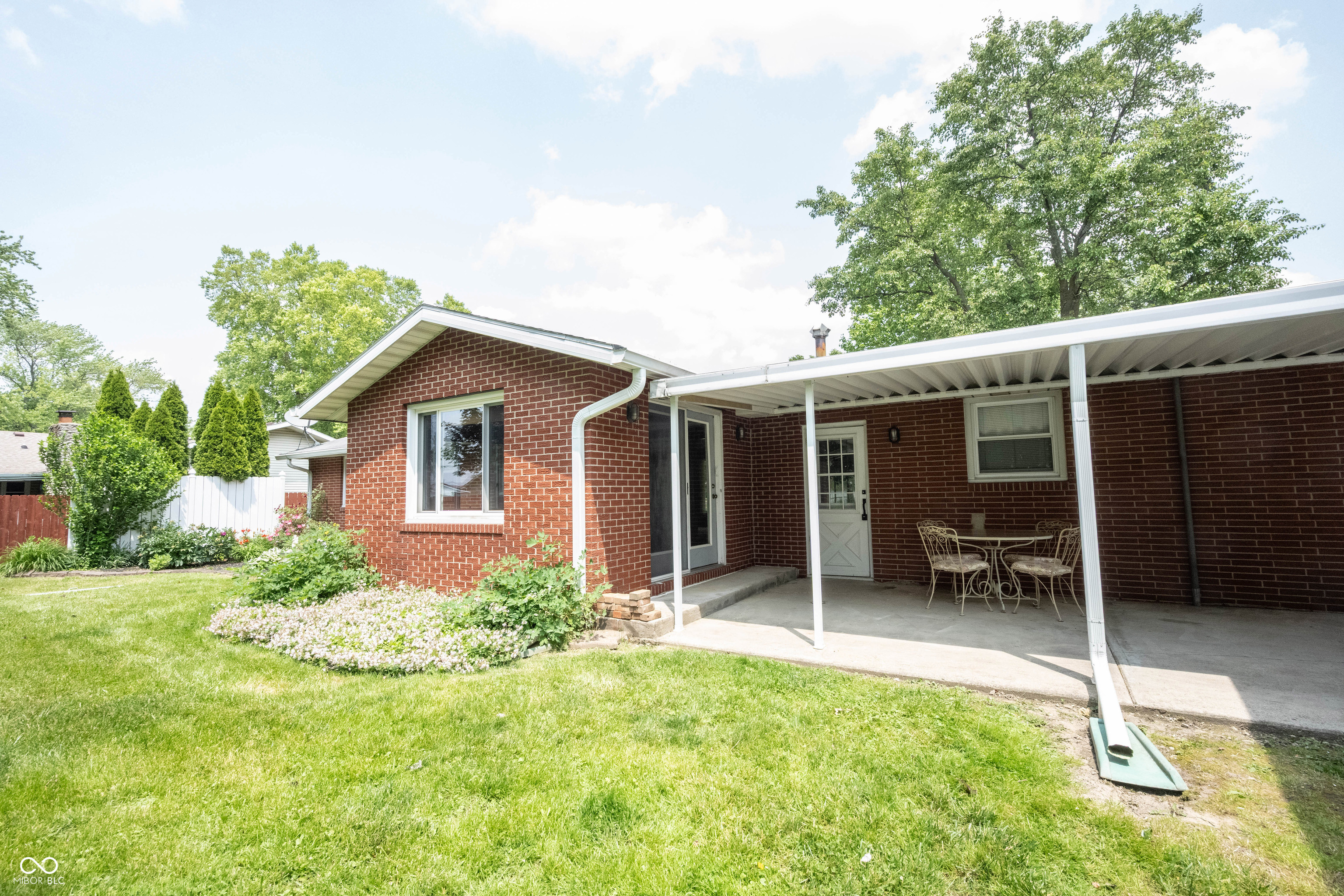 9461 N County Road 800 W
