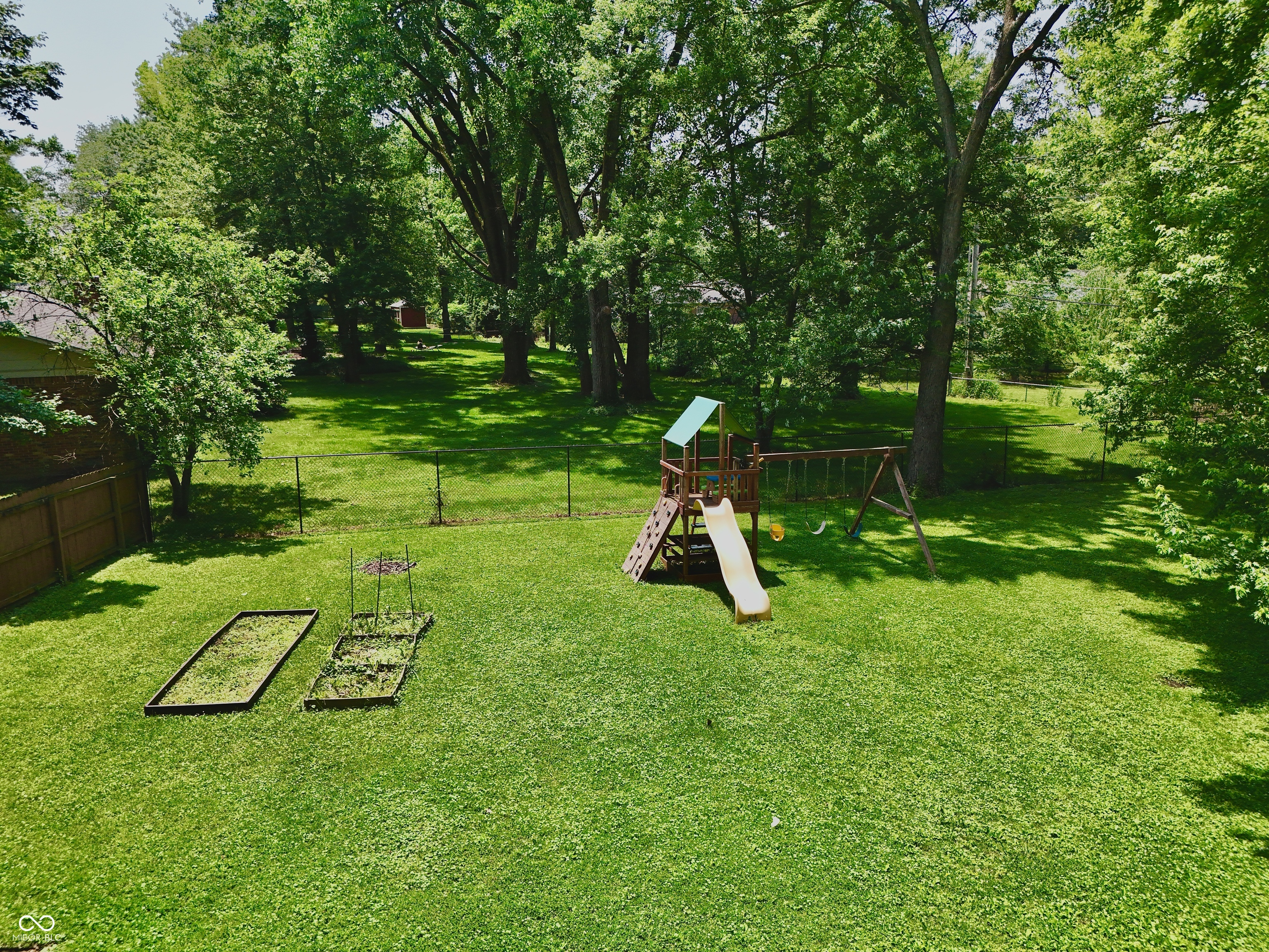 9014 Holliday Drive