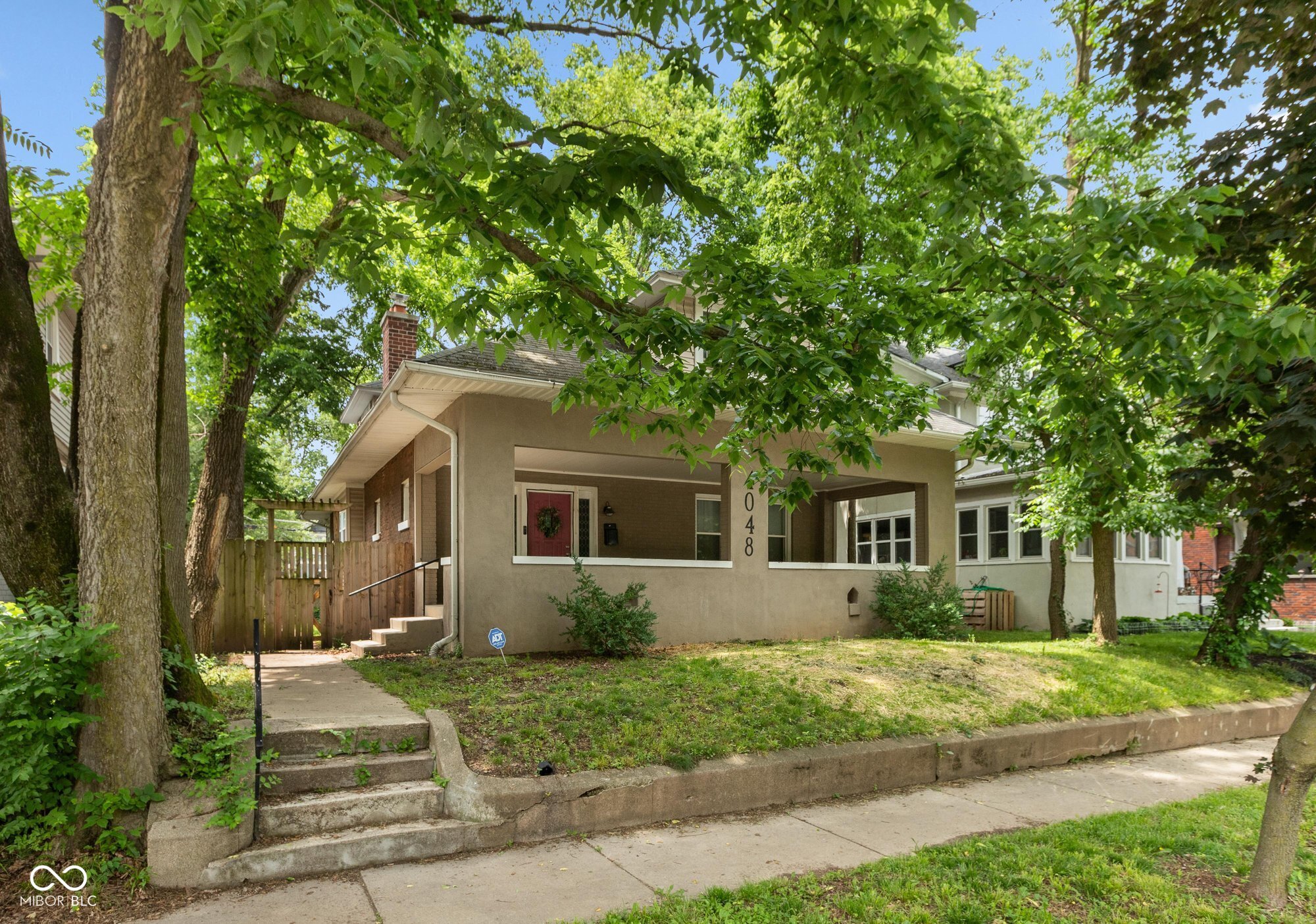 4048 N College Avenue