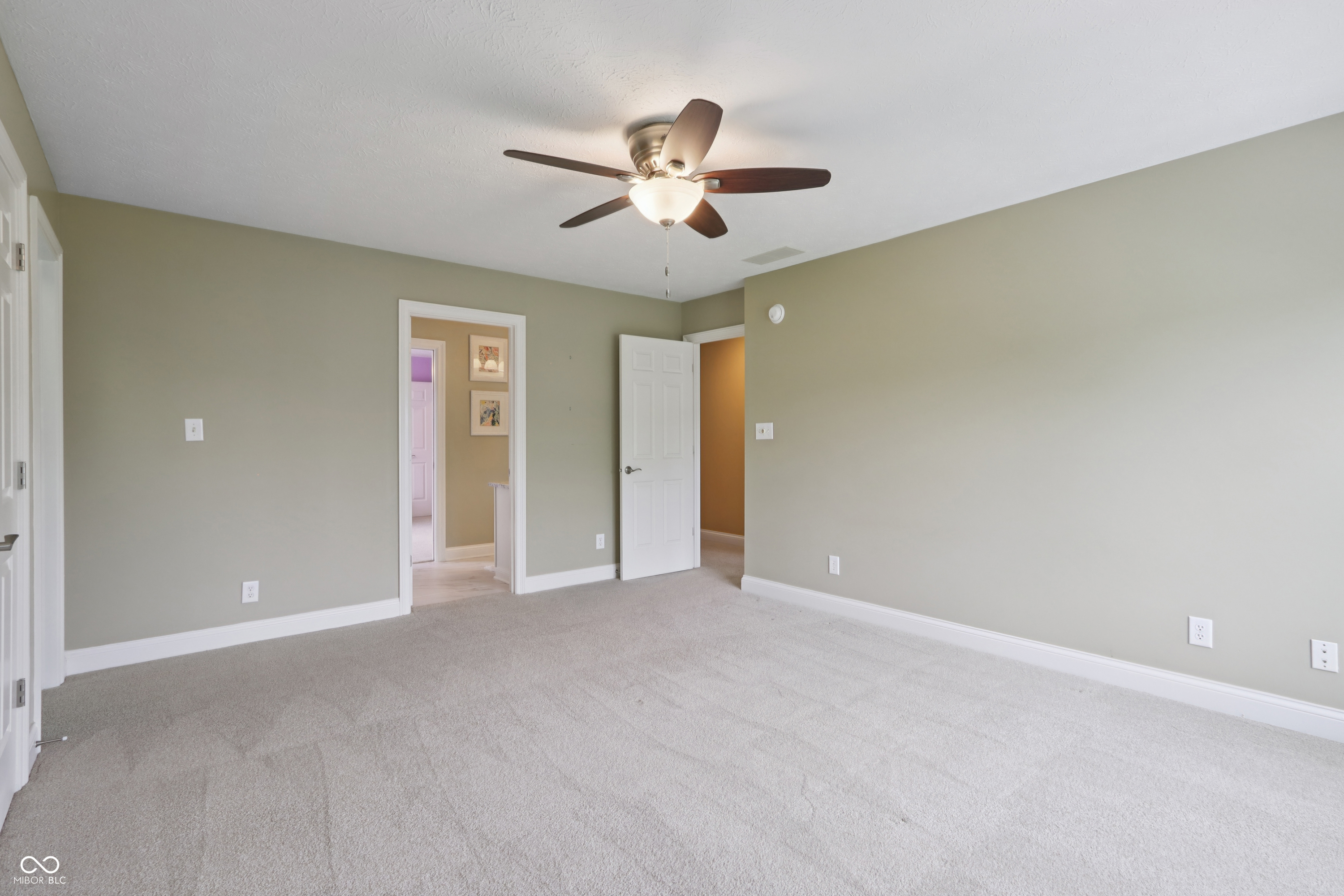 10886 Hamilton Pass