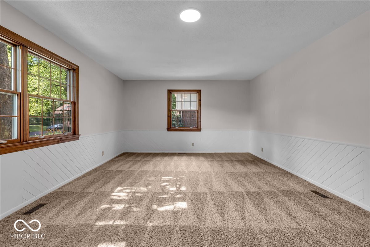 635 White Oak Court