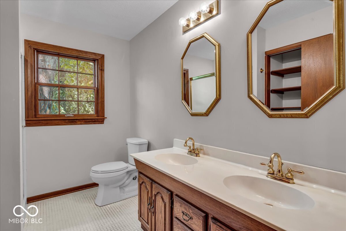 635 White Oak Court