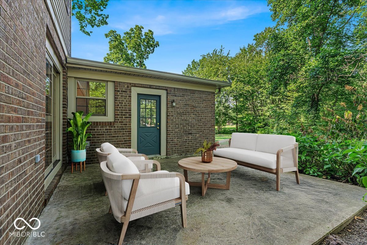 635 White Oak Court