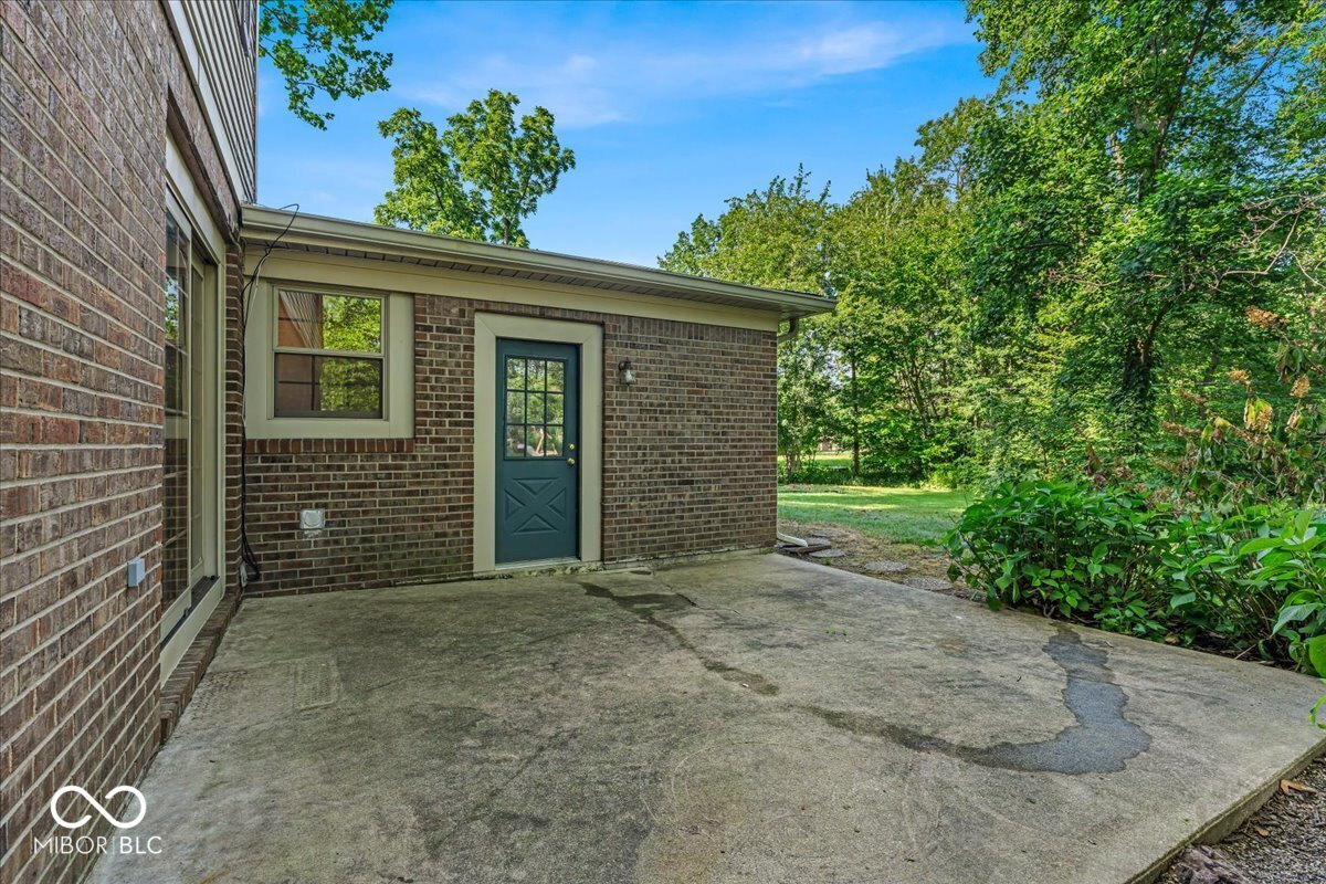 635 White Oak Court