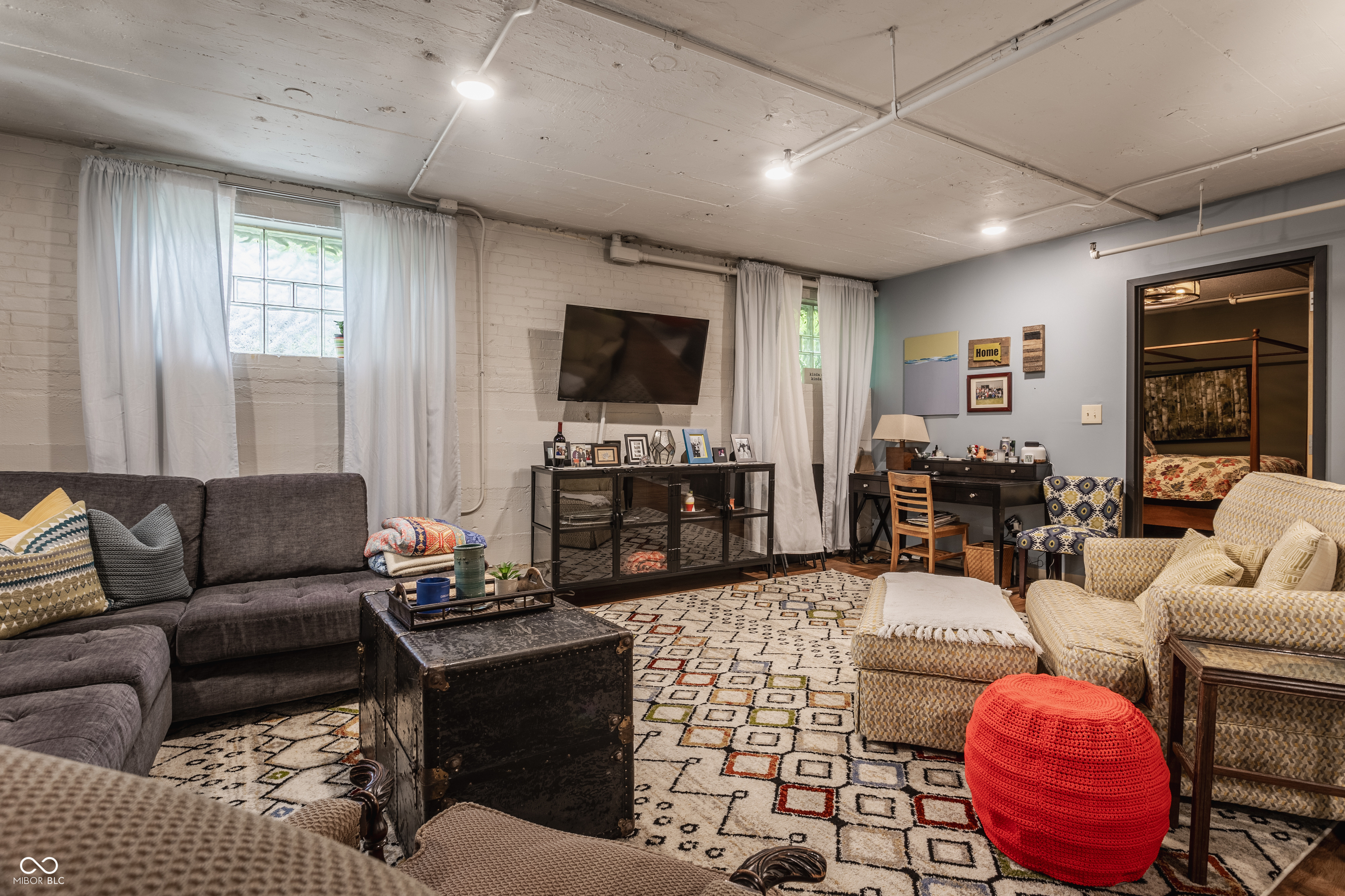 3959 Central Avenue