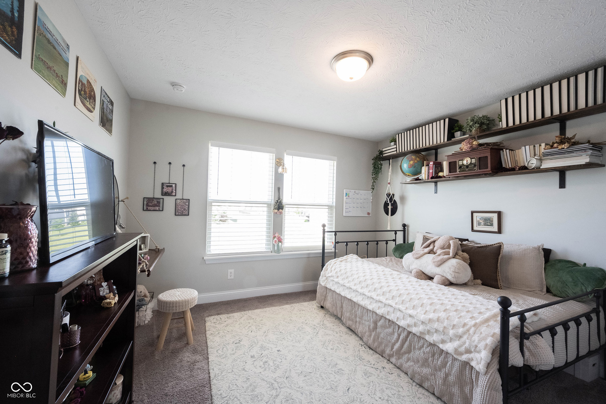4992 Fennel Drive