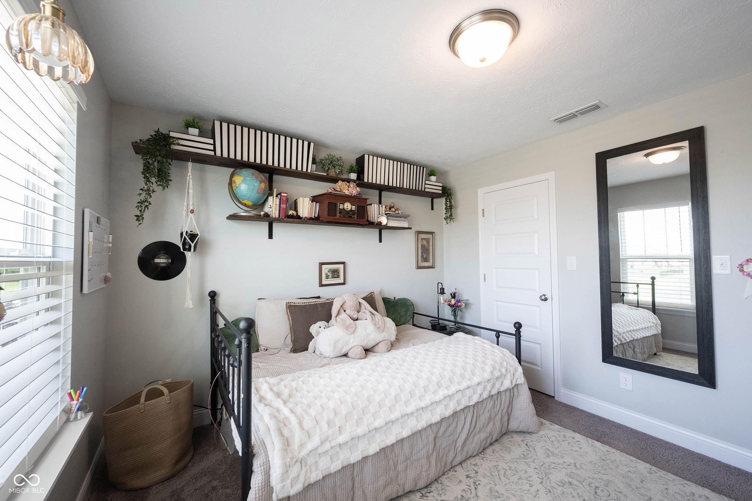 4992 Fennel Drive