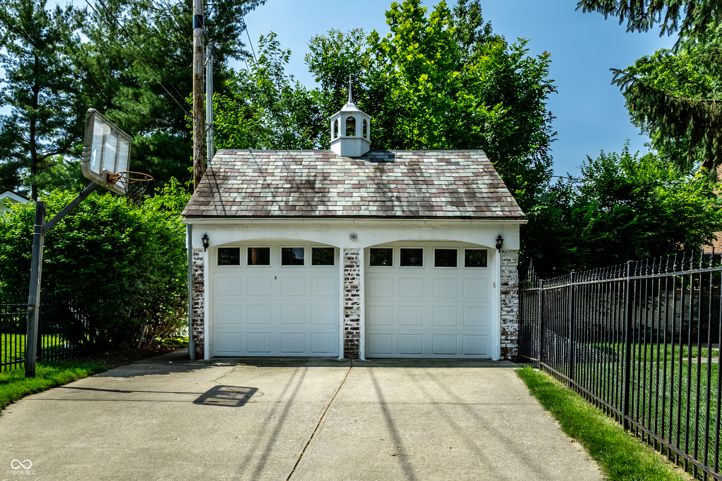 5261 N Pennsylvania Street