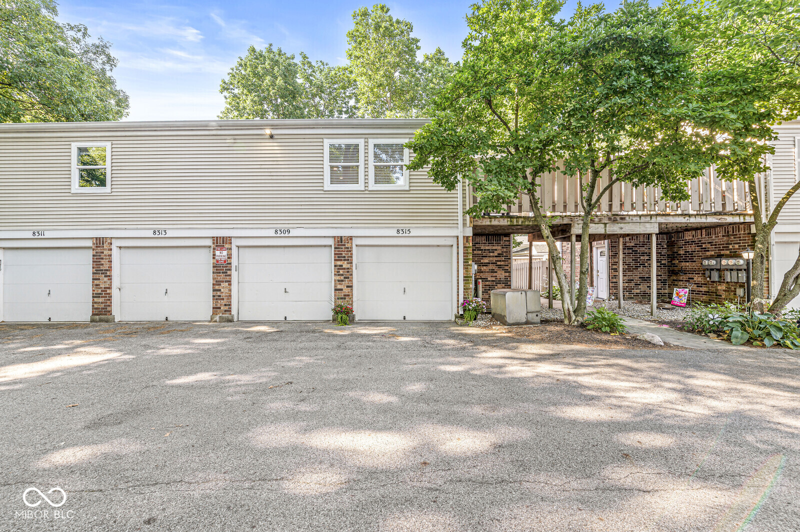 8315 Hewlet Drive