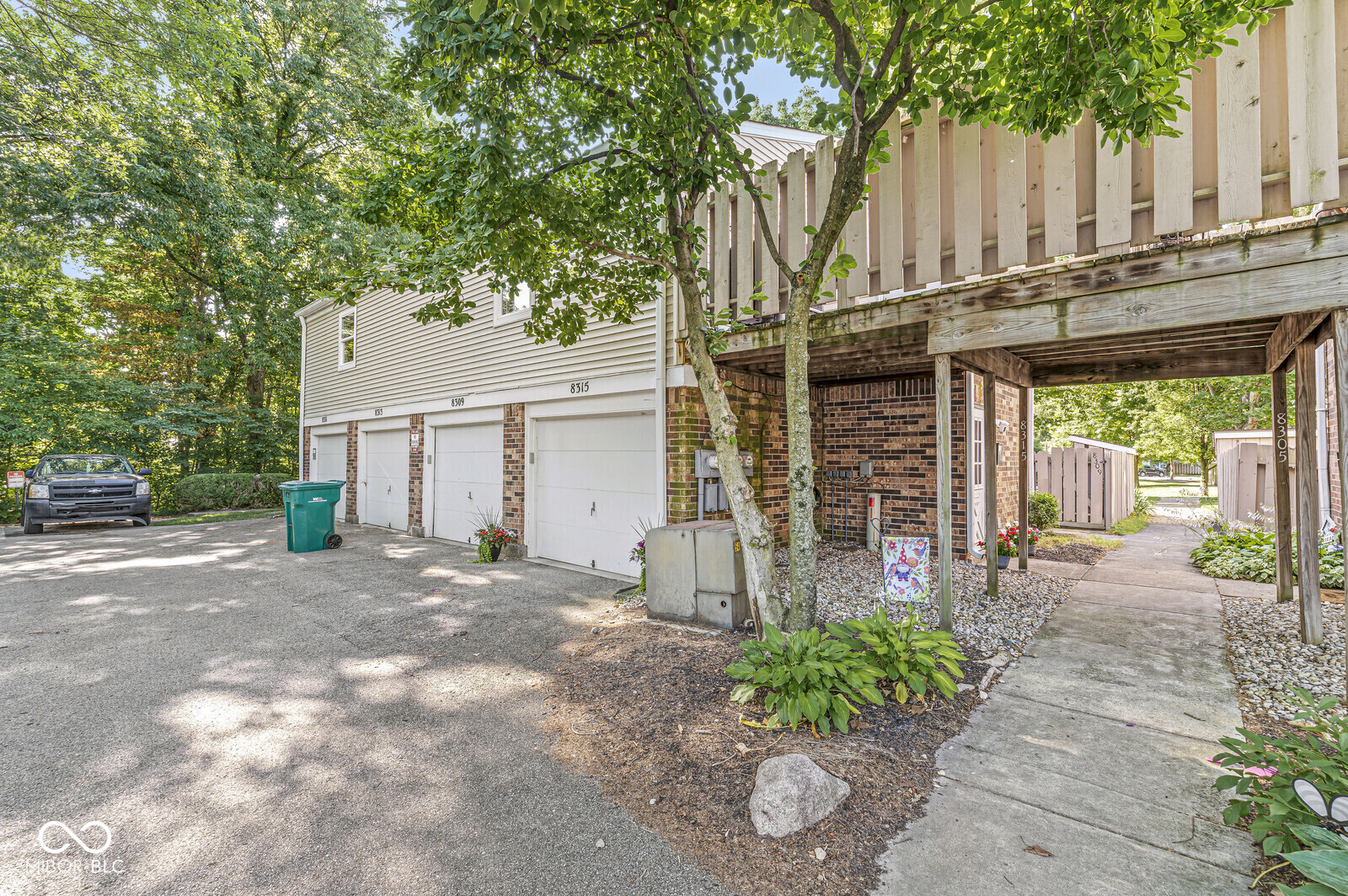8315 Hewlet Drive