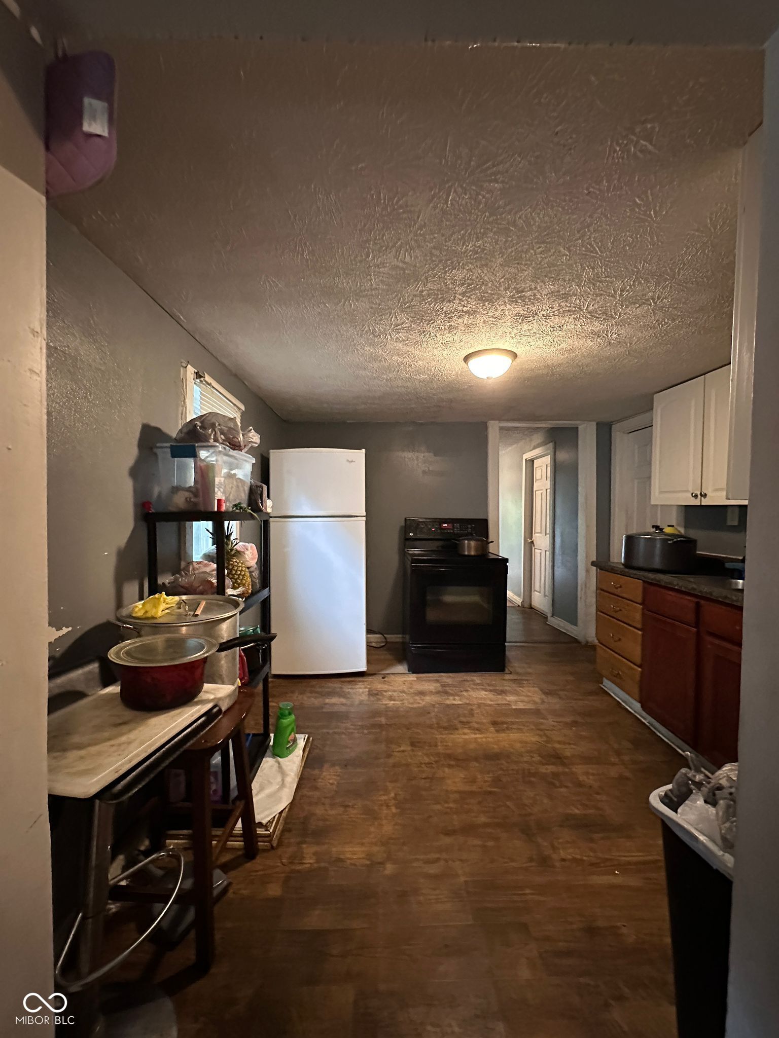 1129 N Pershing Avenue