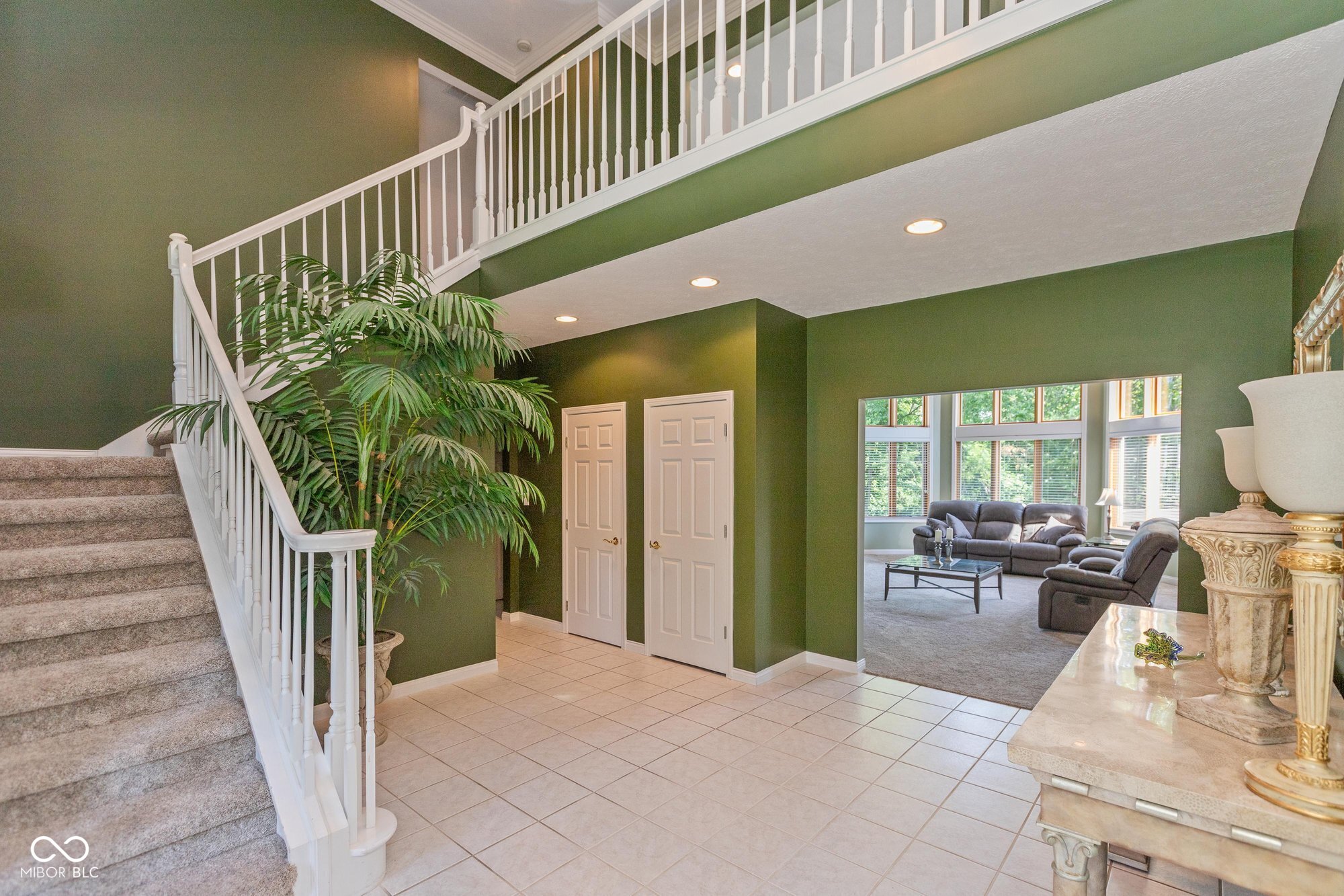 10196 Lakewood Drive