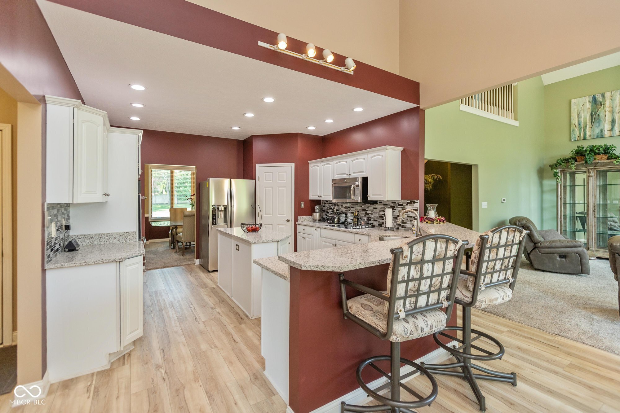 10196 Lakewood Drive
