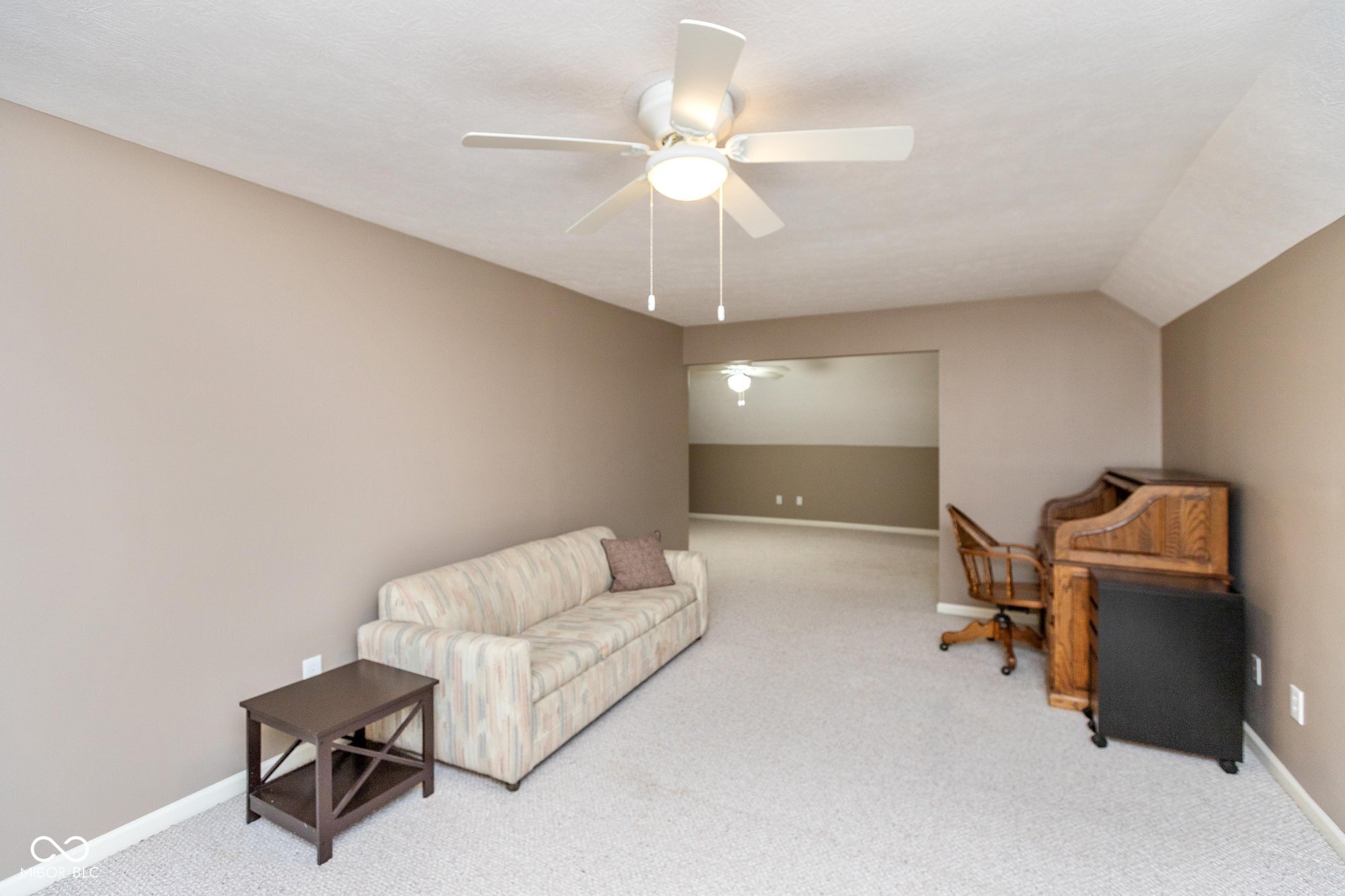 10196 Lakewood Drive