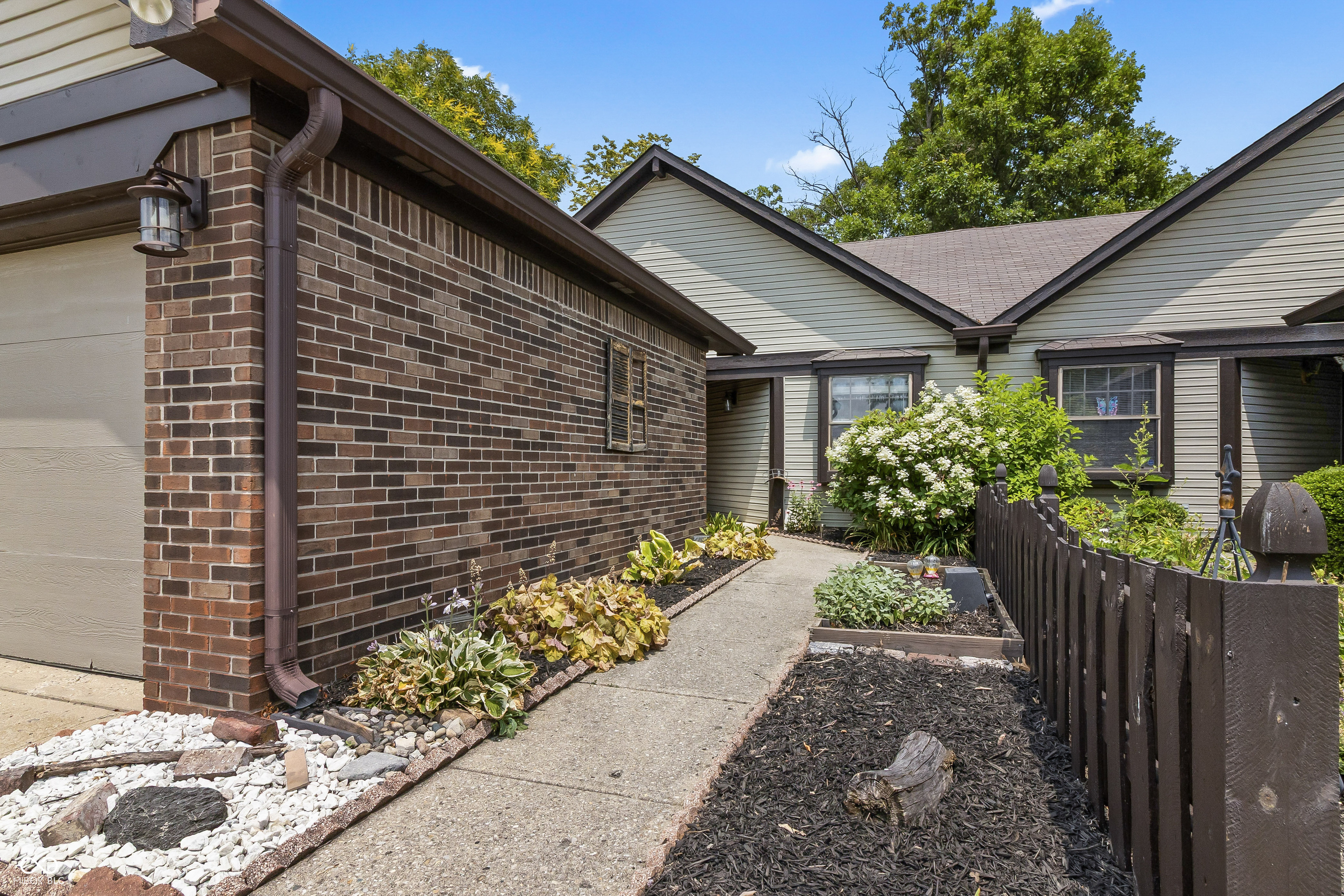 7616 Derrek Place