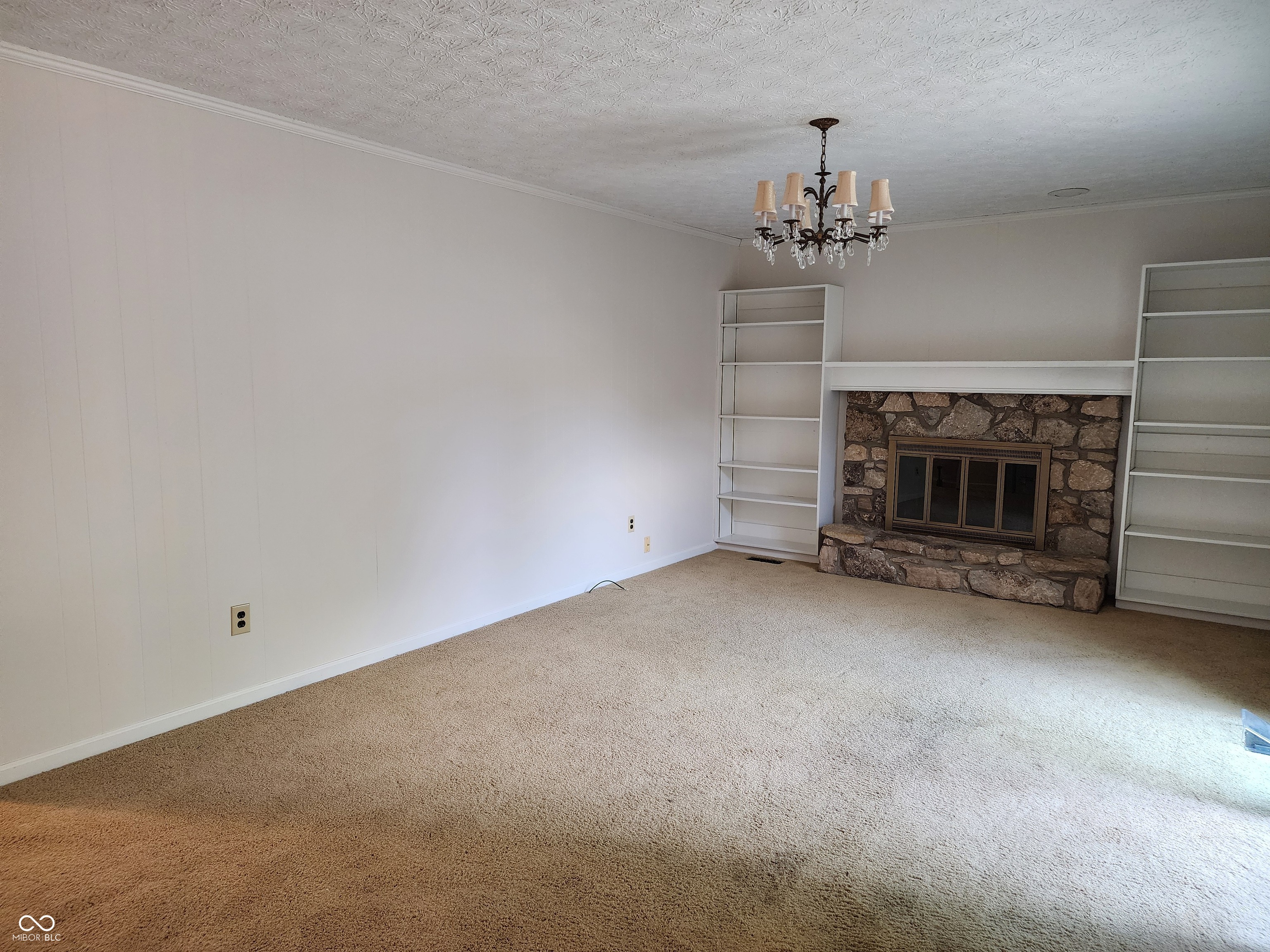 8104 Tanager Lane