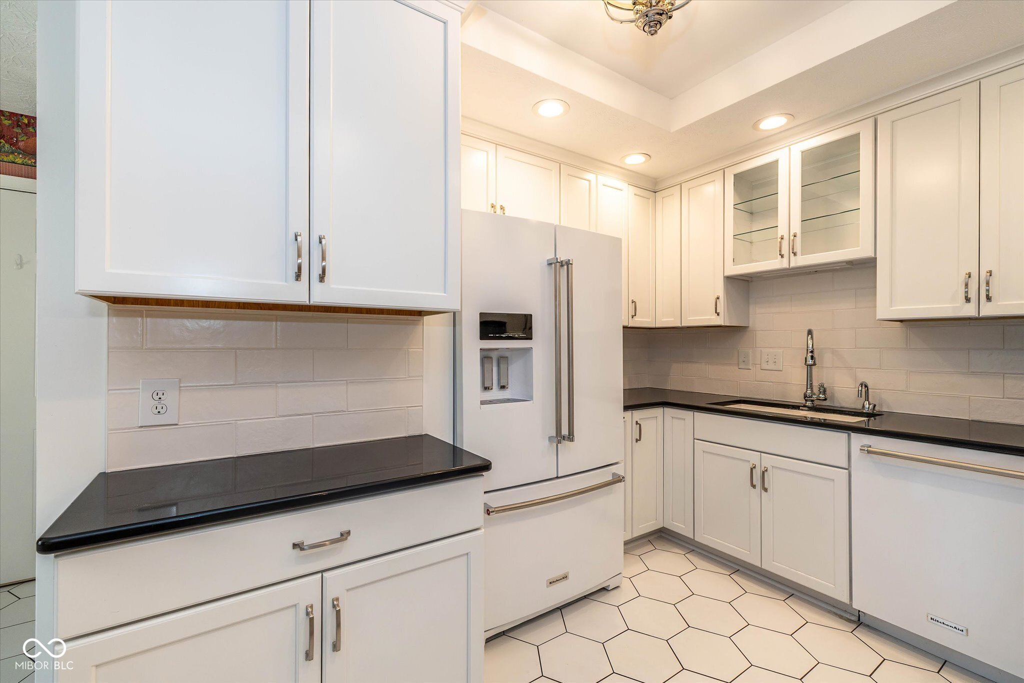 8104 Tanager Lane