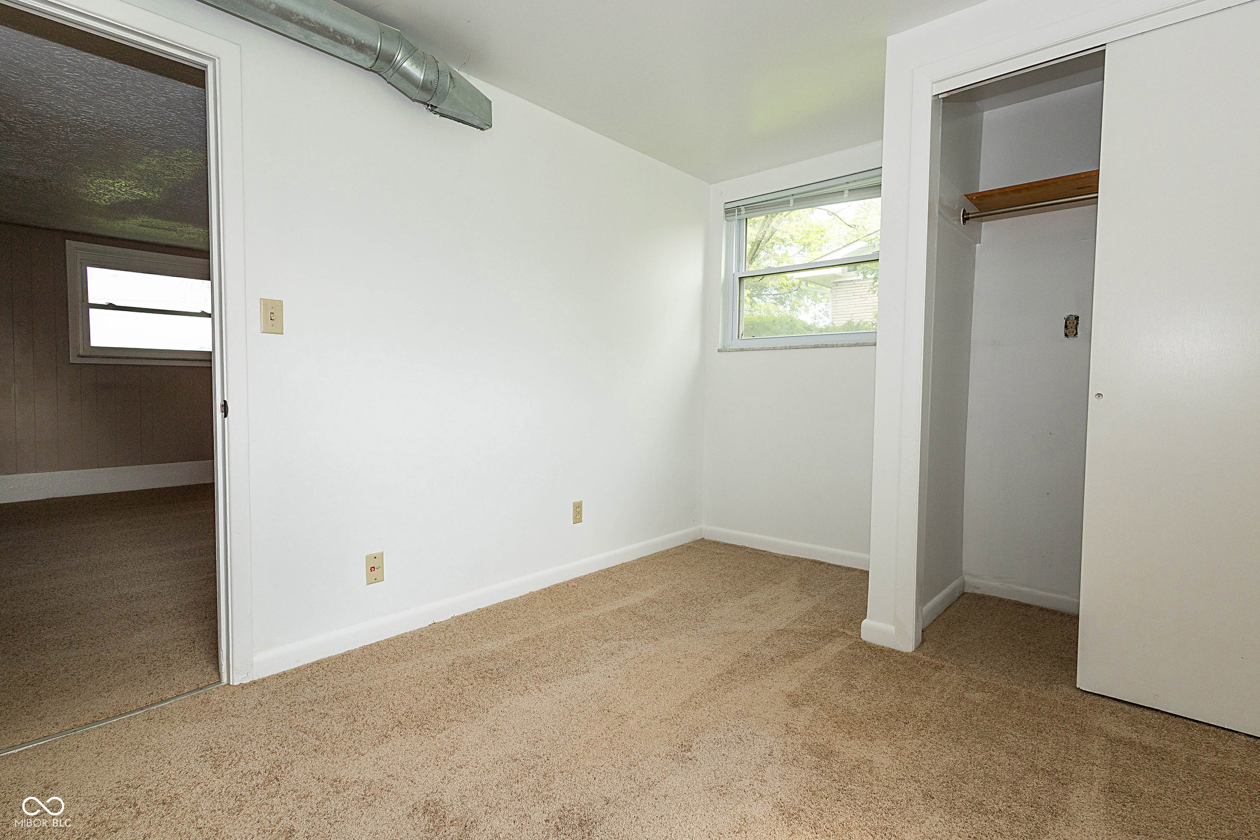1217 S Post Road