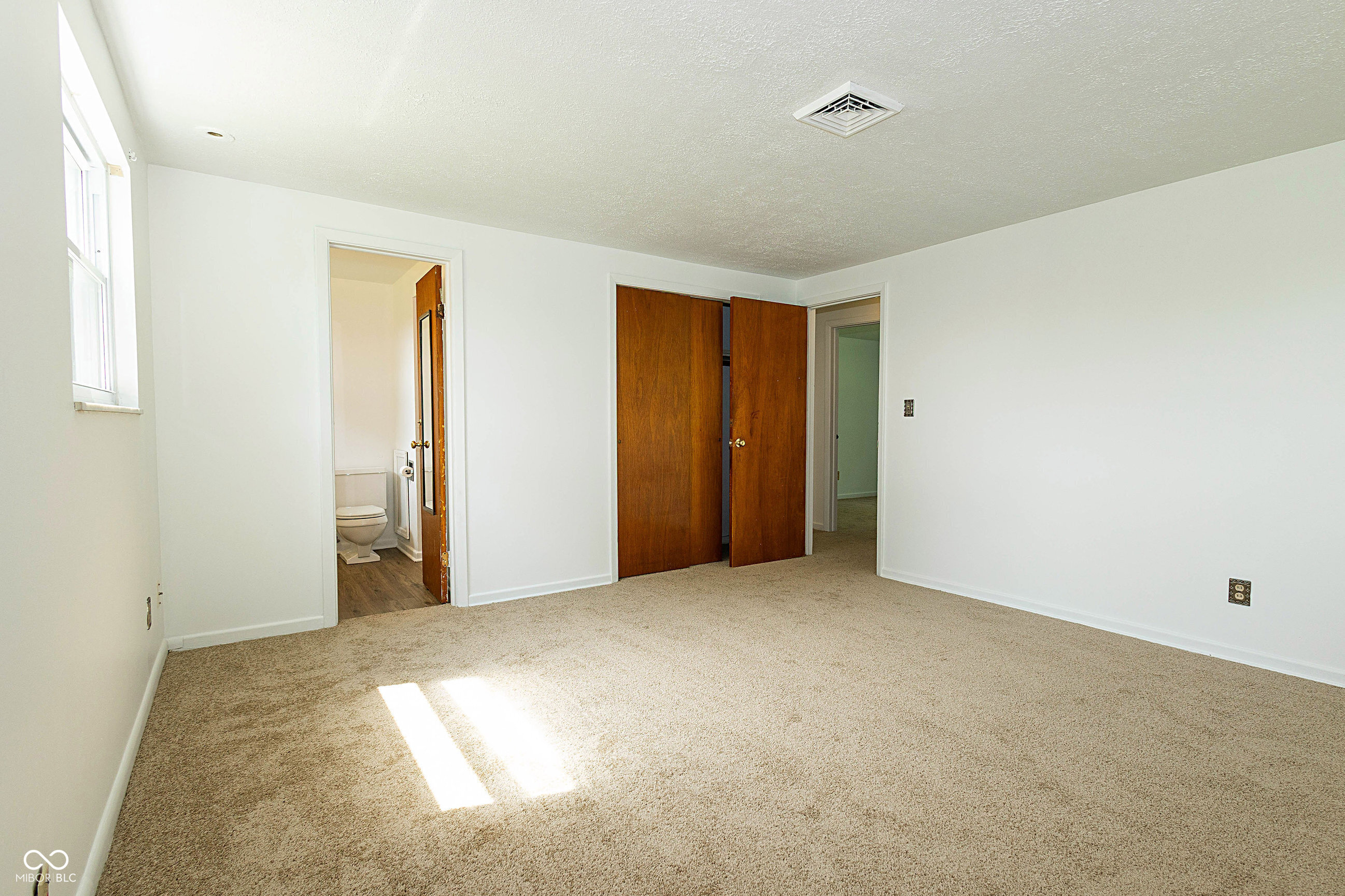 1217 S Post Road