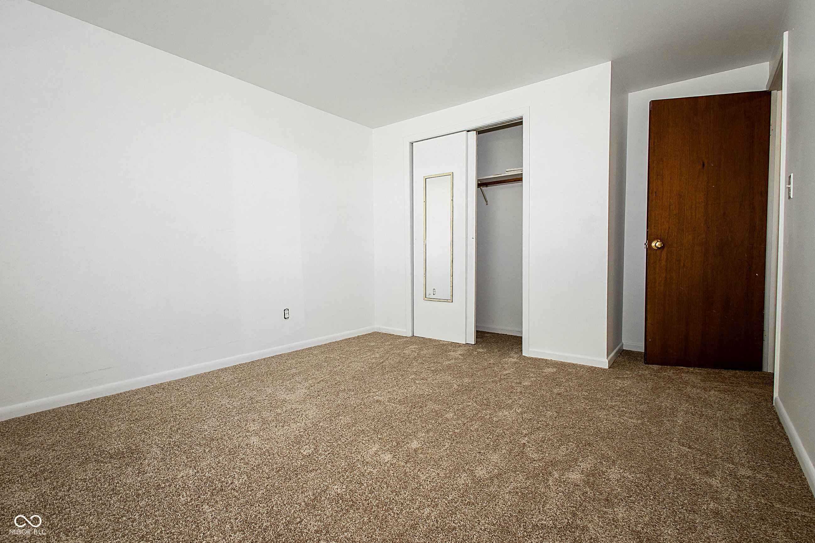 1217 S Post Road
