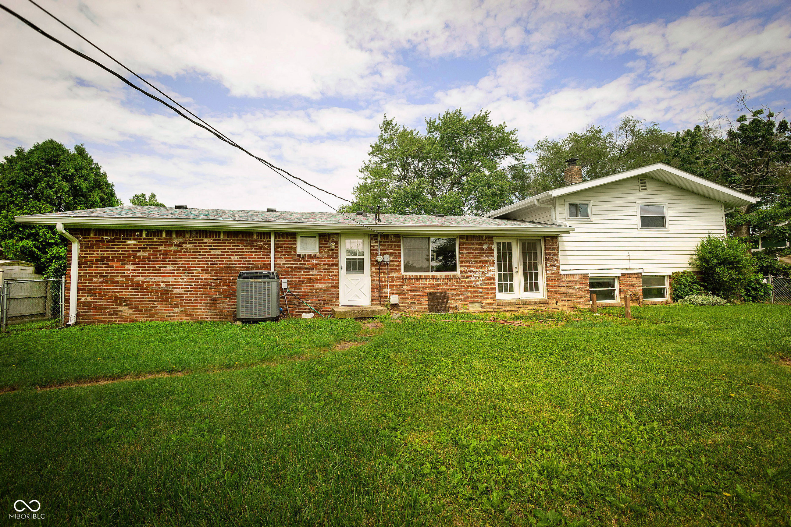 1217 S Post Road