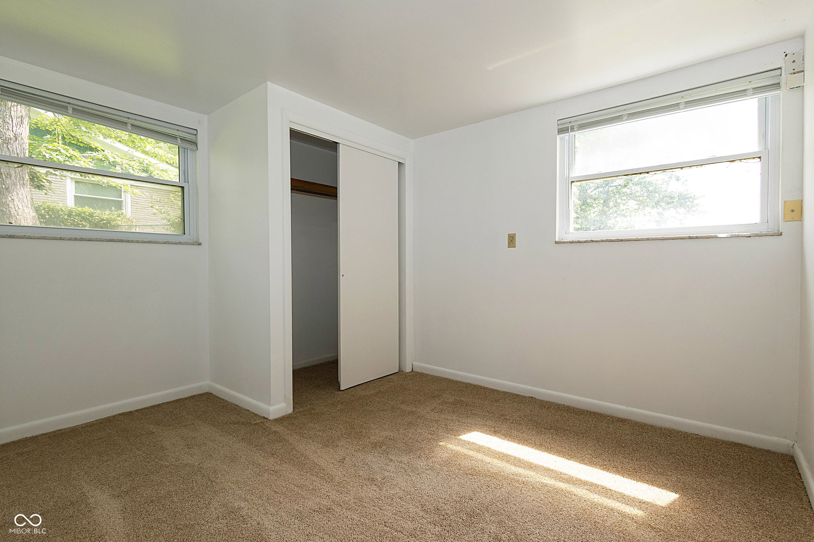 1217 S Post Road
