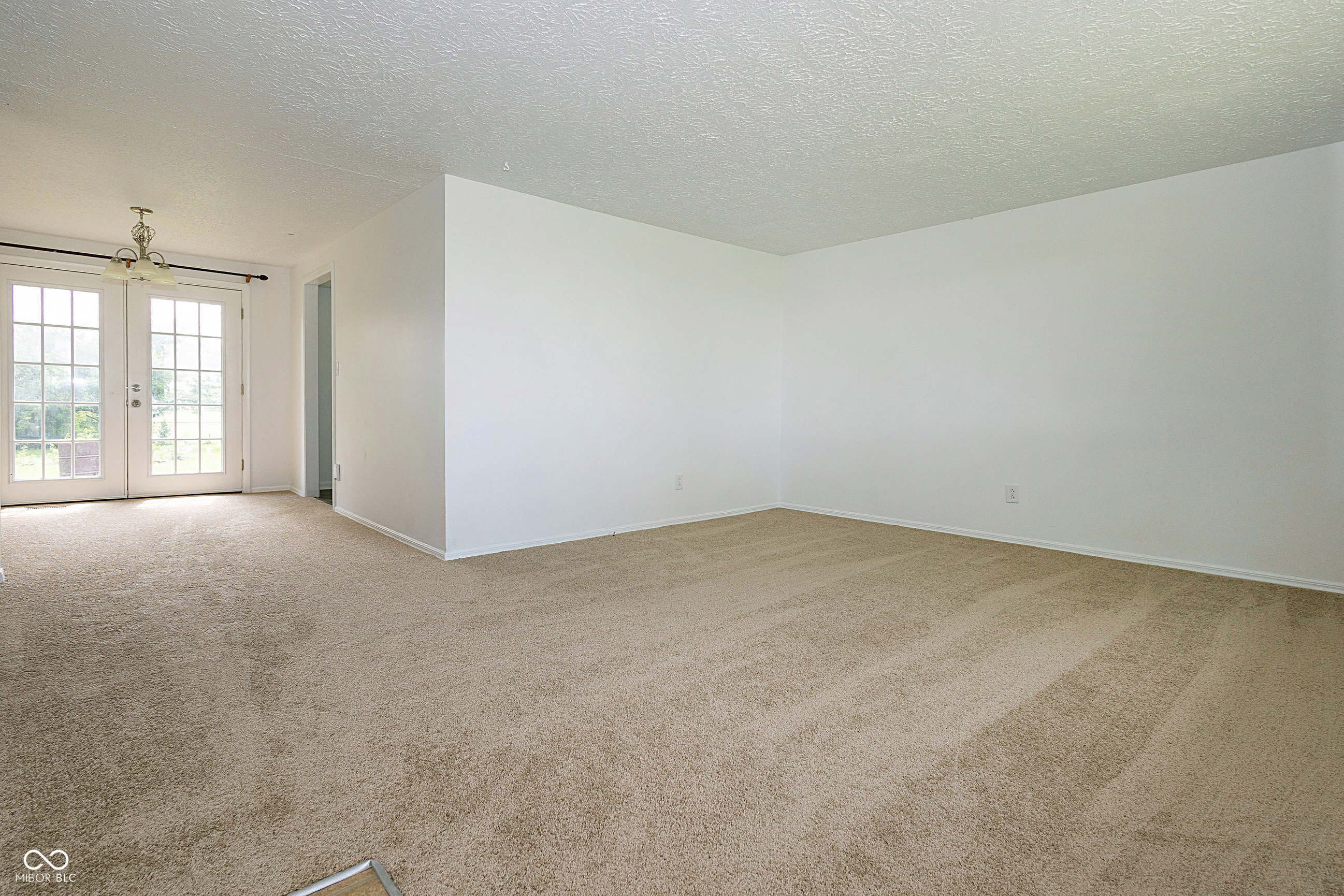 1217 S Post Road