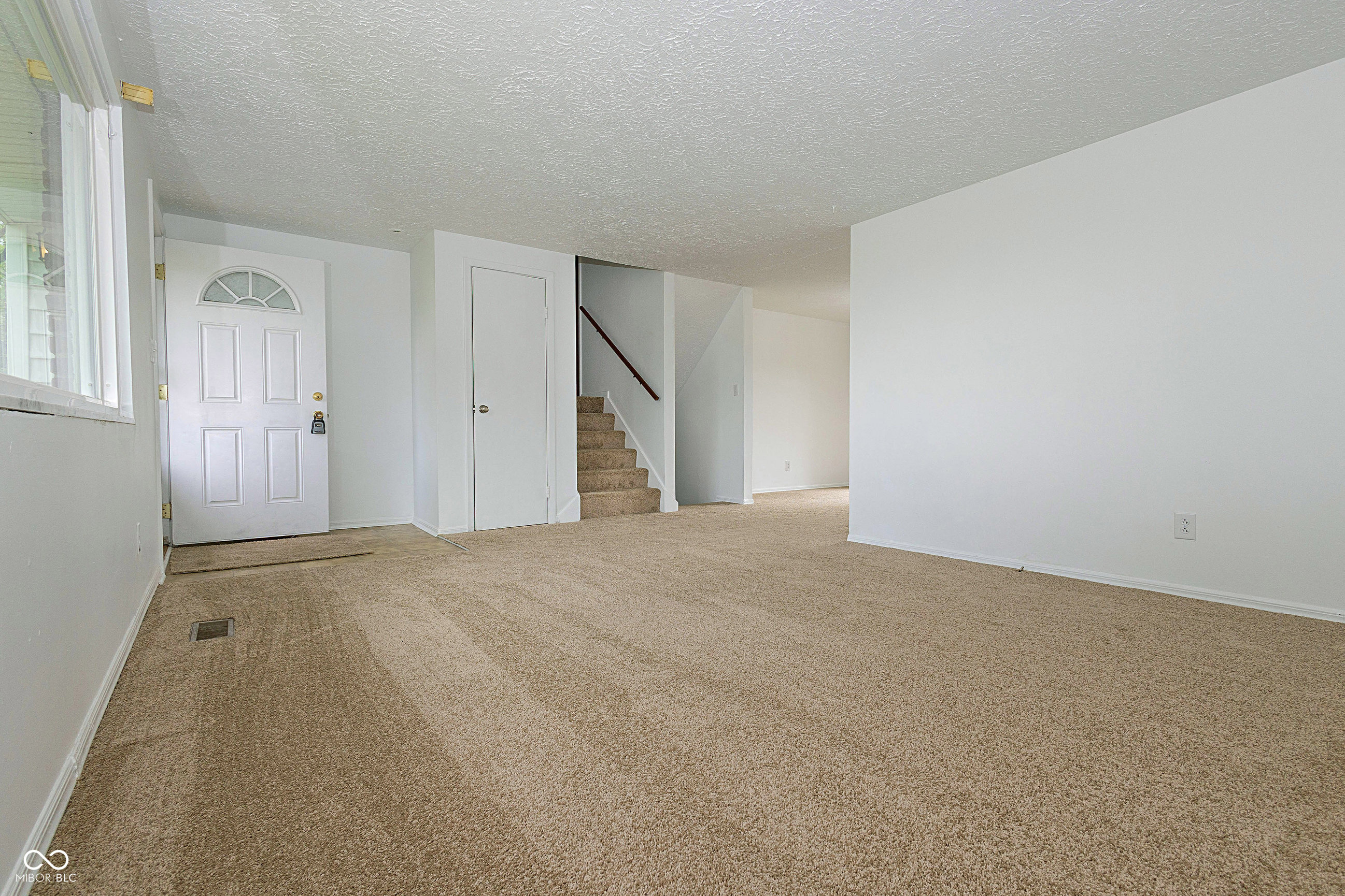 1217 S Post Road