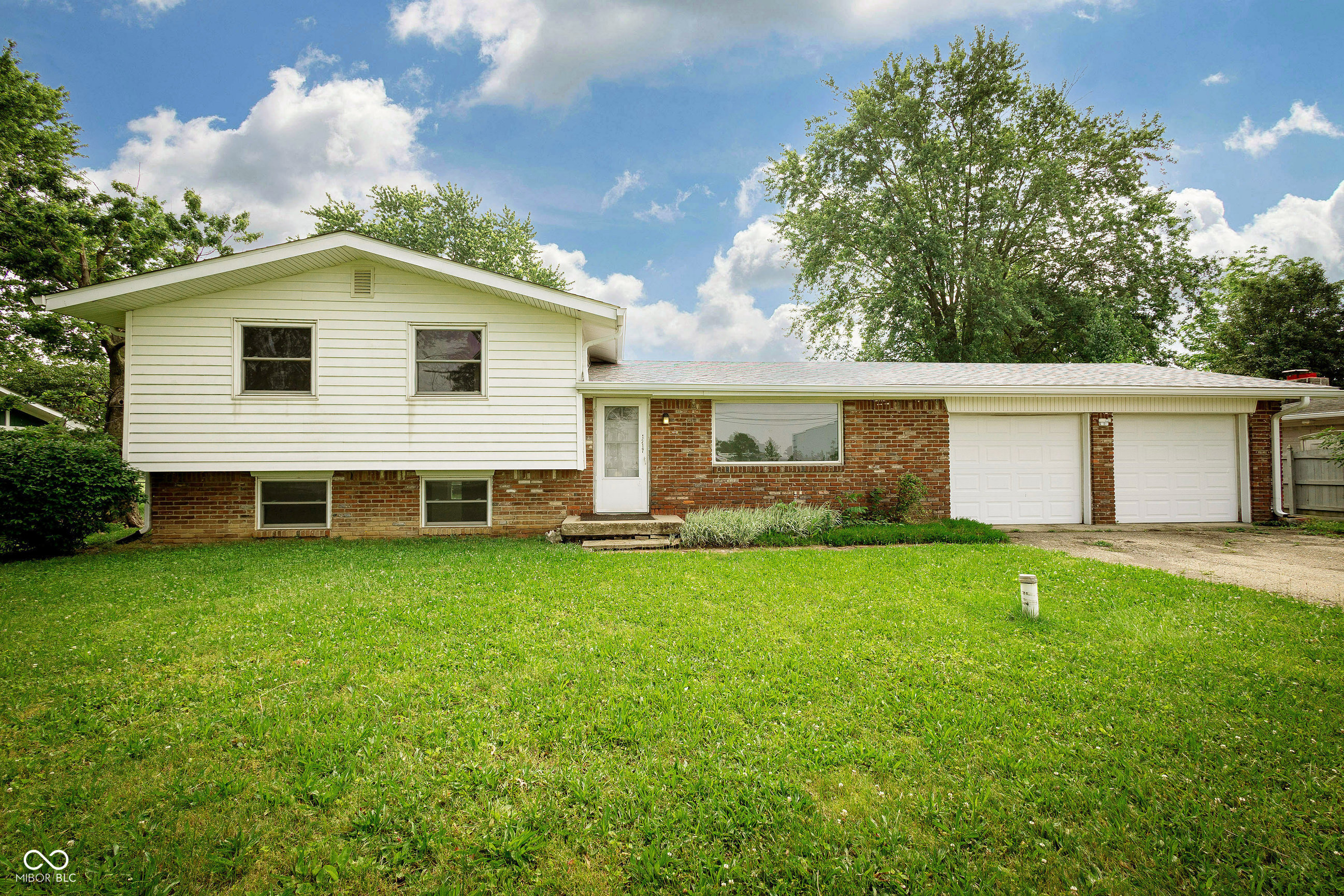 1217 S Post Road