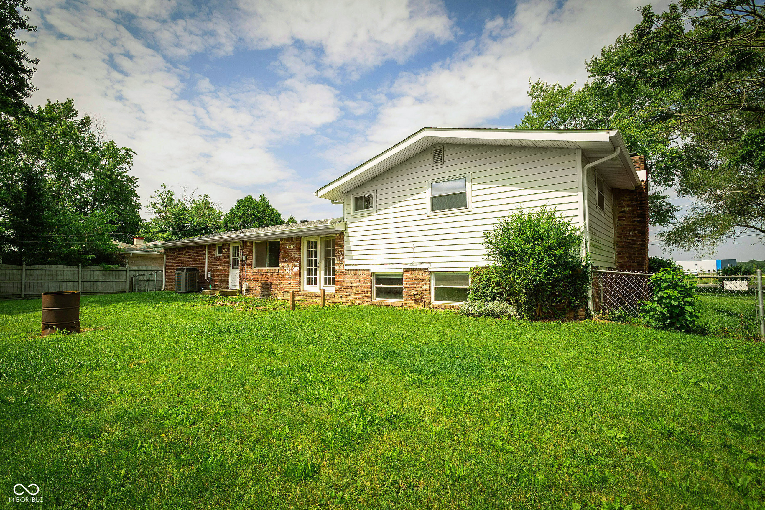 1217 S Post Road