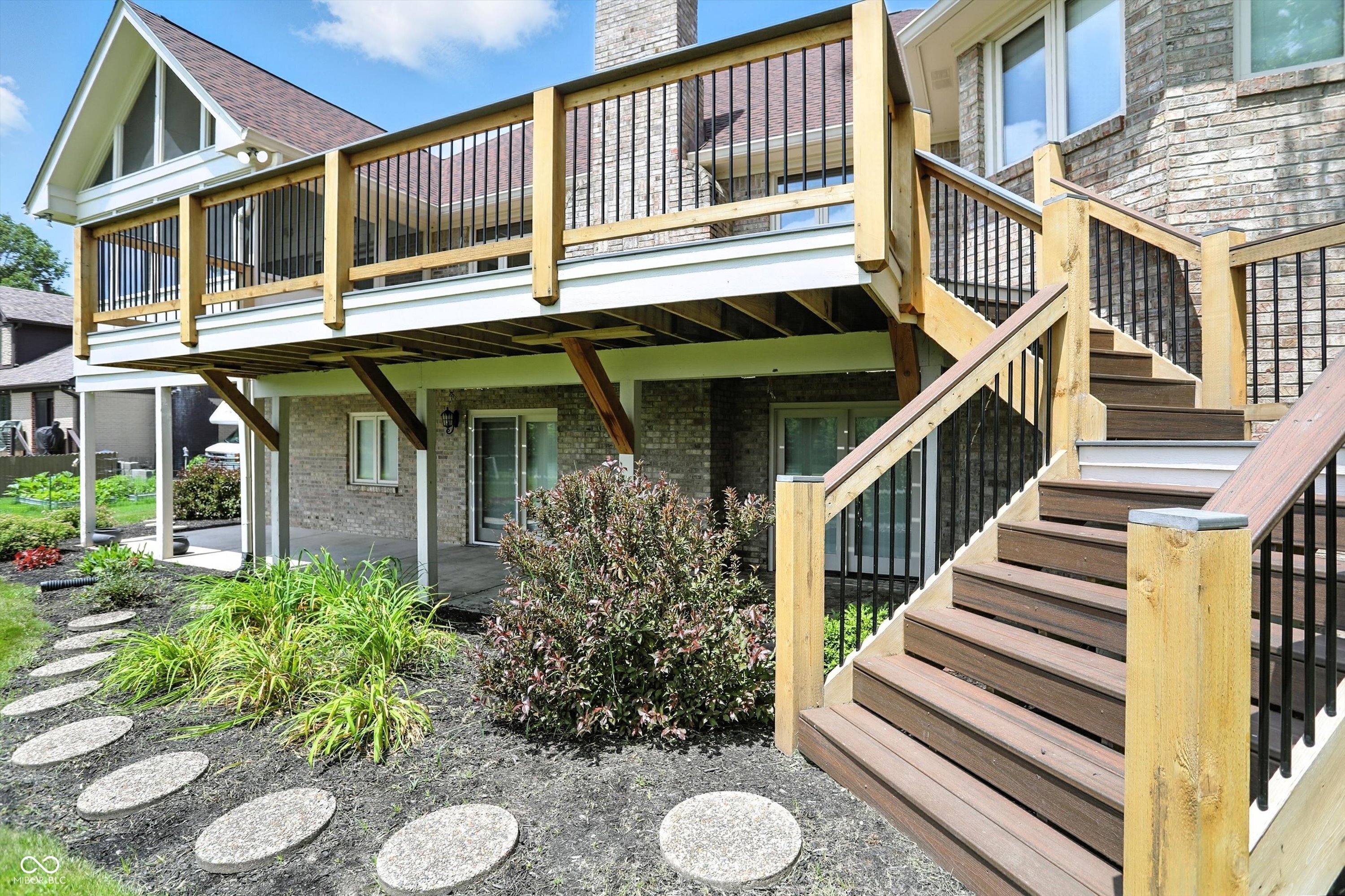 1326 Pebble Brook Drive