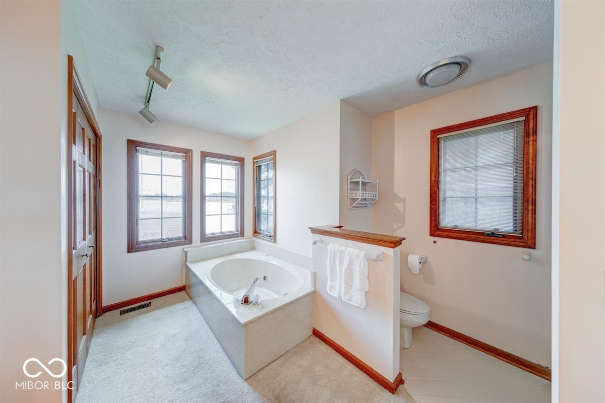 109 Edgewater Drive