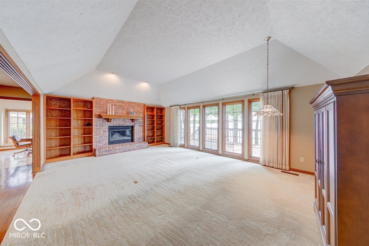 109 Edgewater Drive