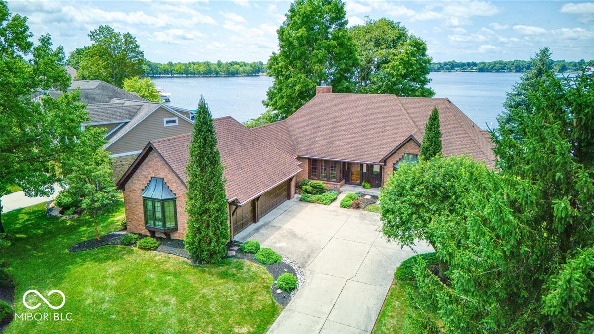 109 Edgewater Drive