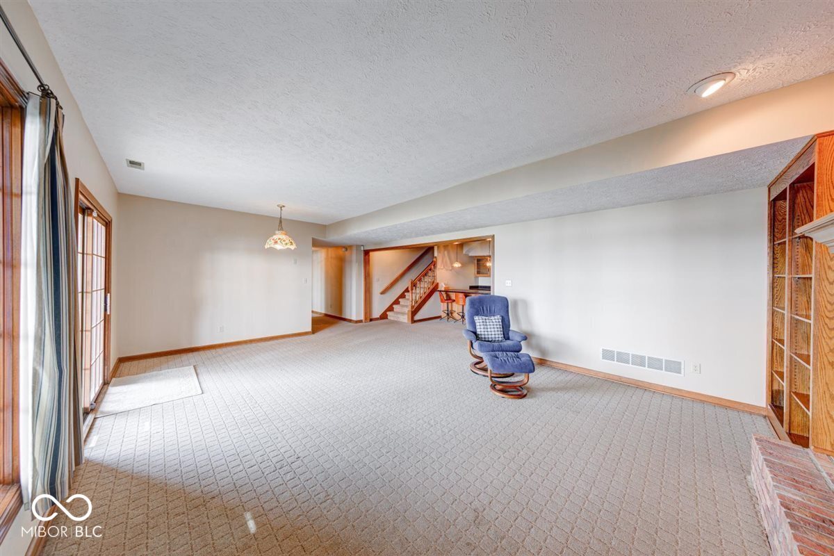 109 Edgewater Drive