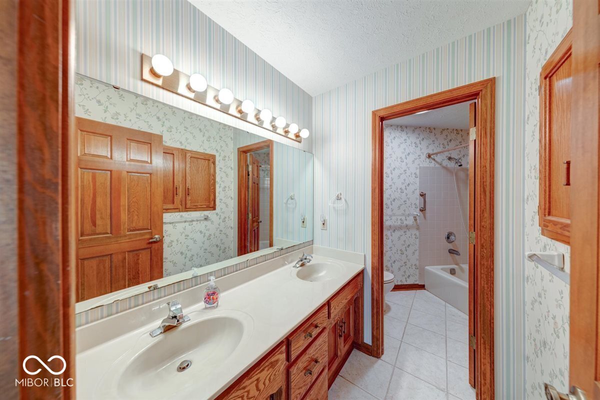 109 Edgewater Drive