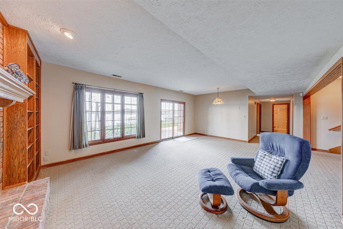 109 Edgewater Drive