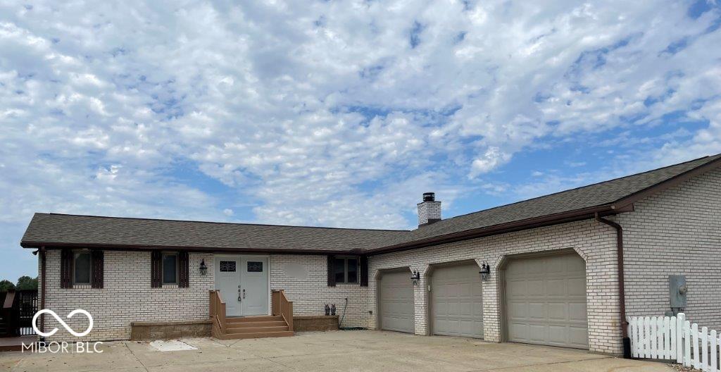709 Shoreline Drive